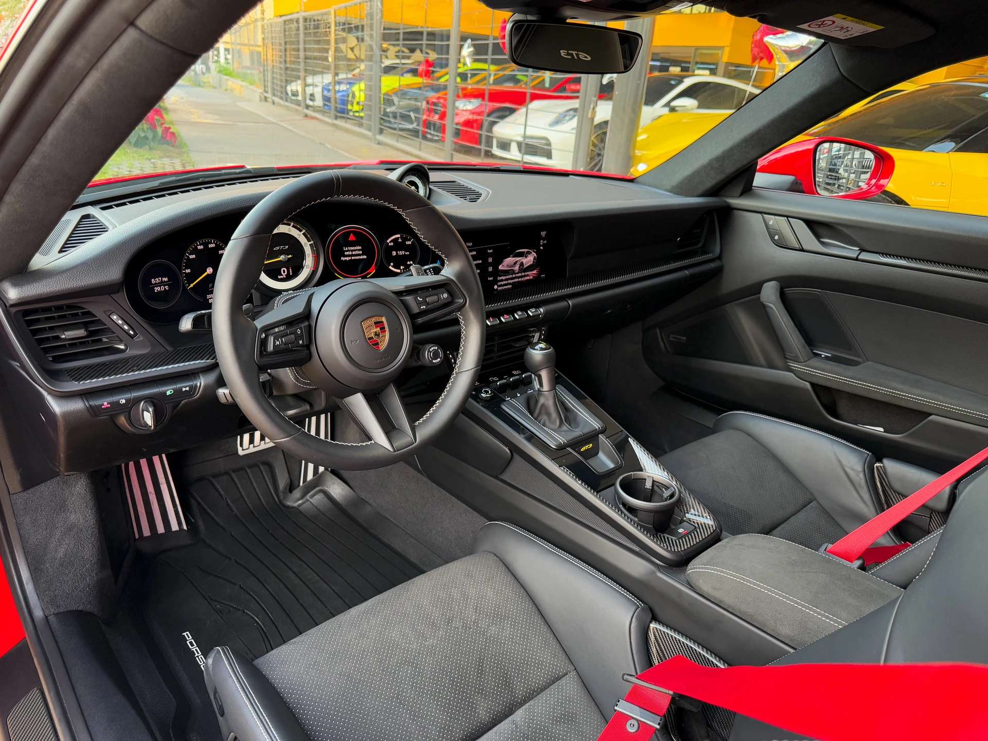 Car image 23