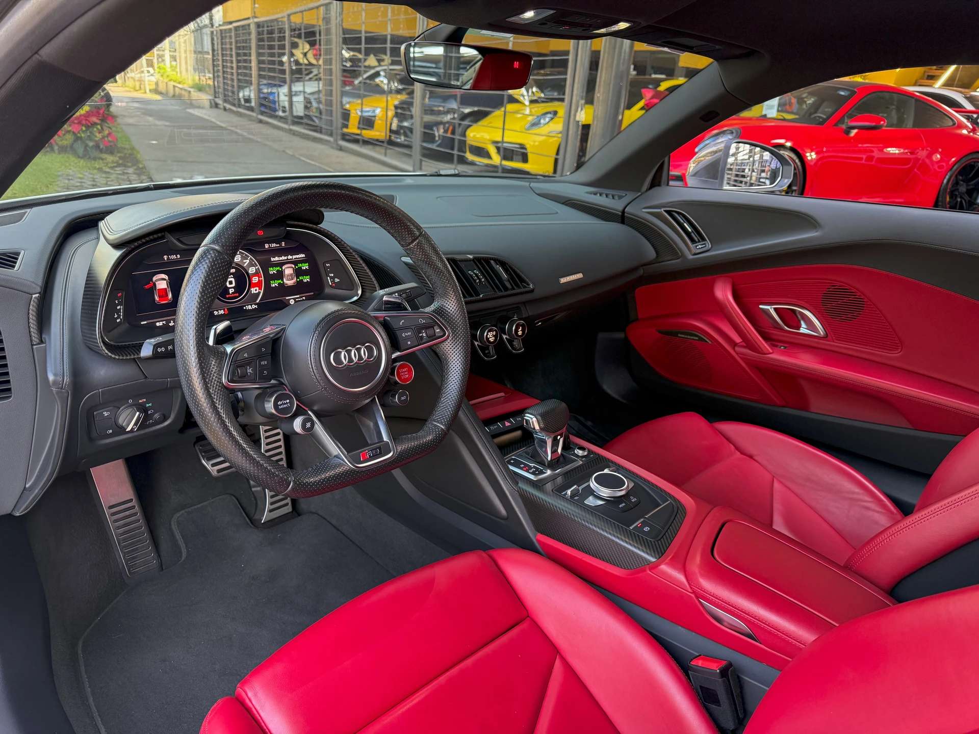 Car image 20