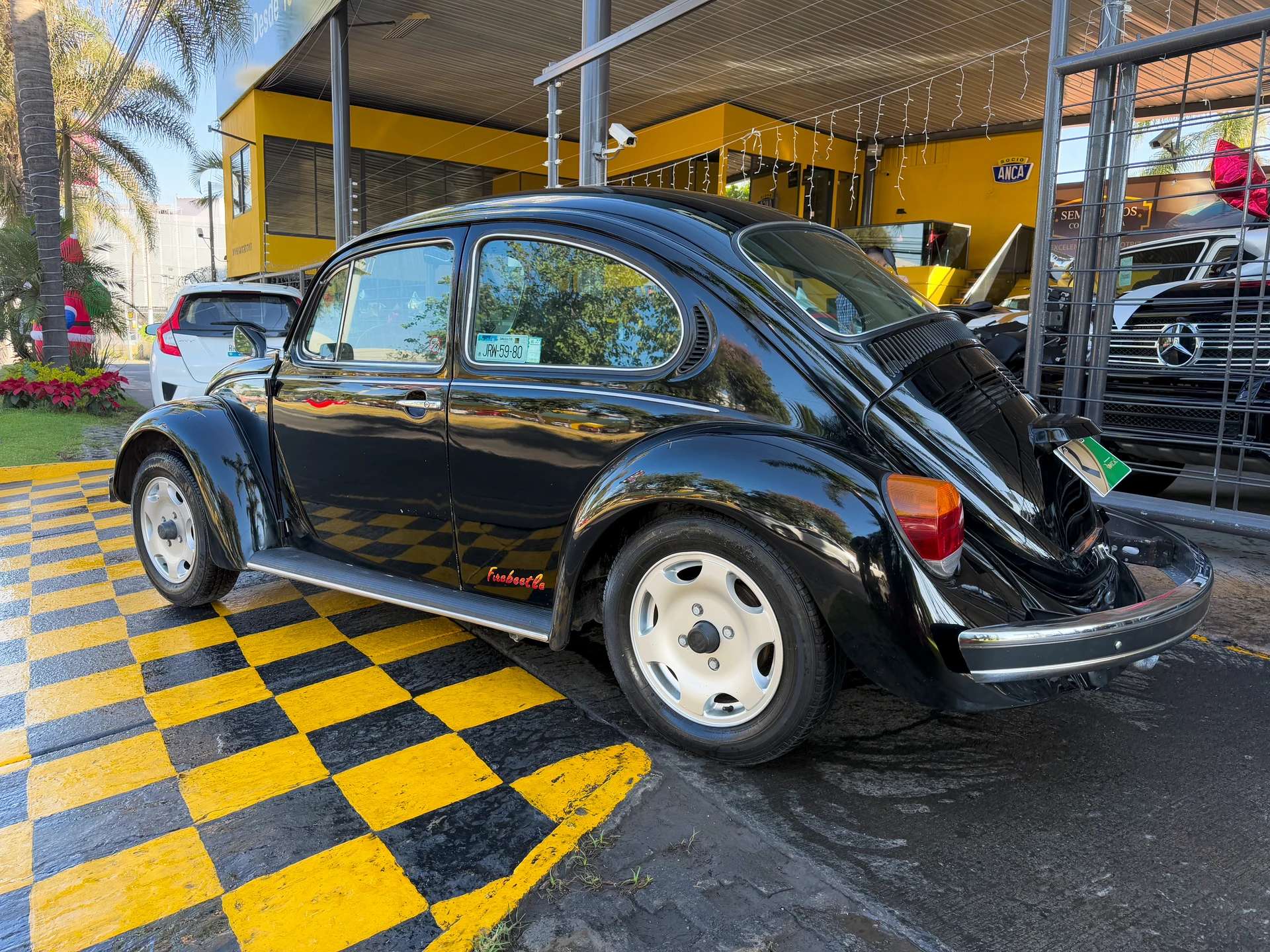 Car image 5