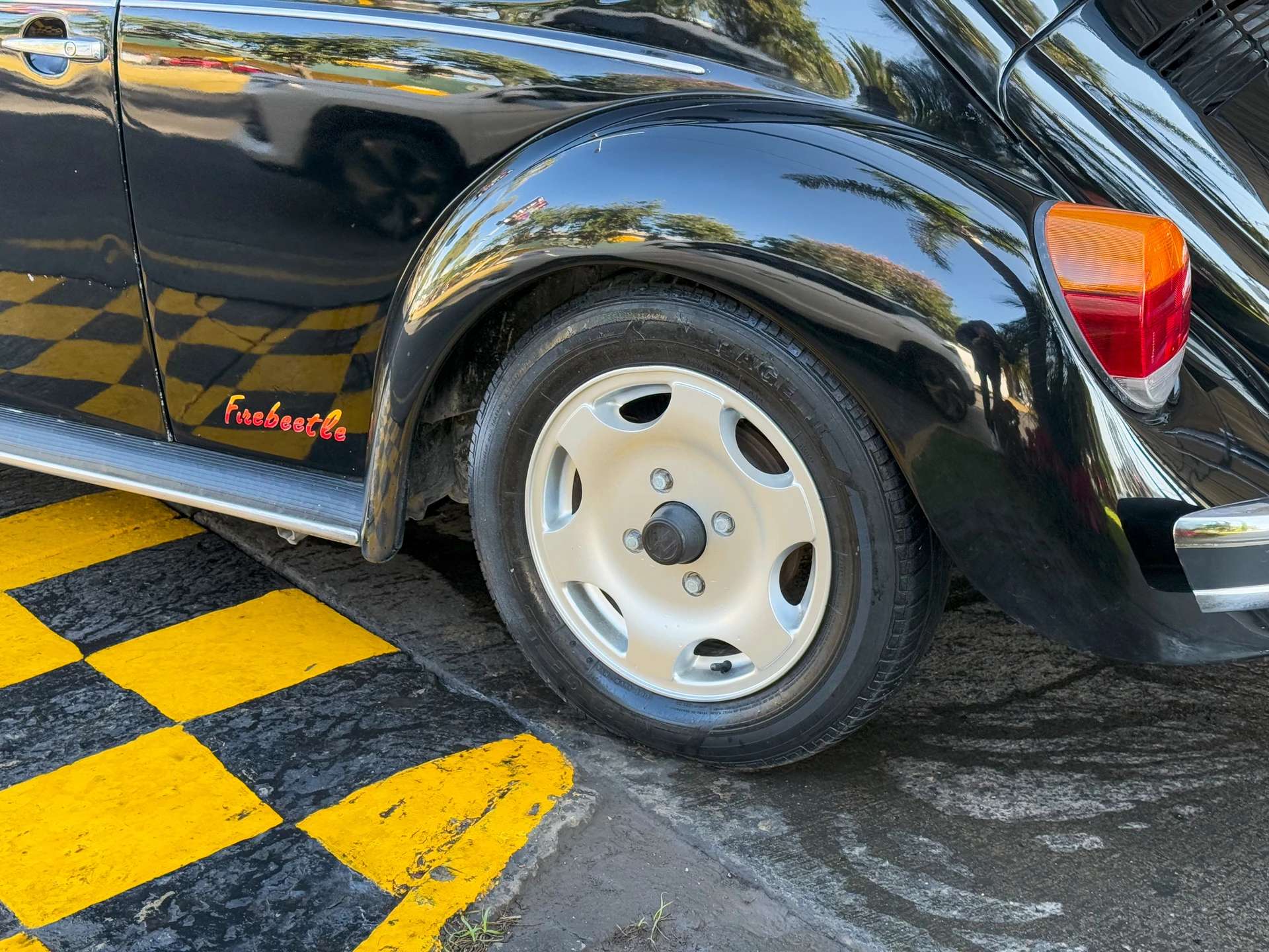 Car image 6