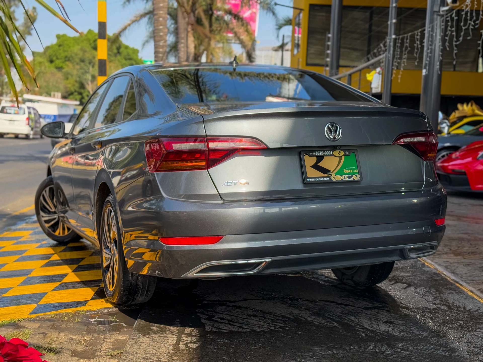 Car image 6