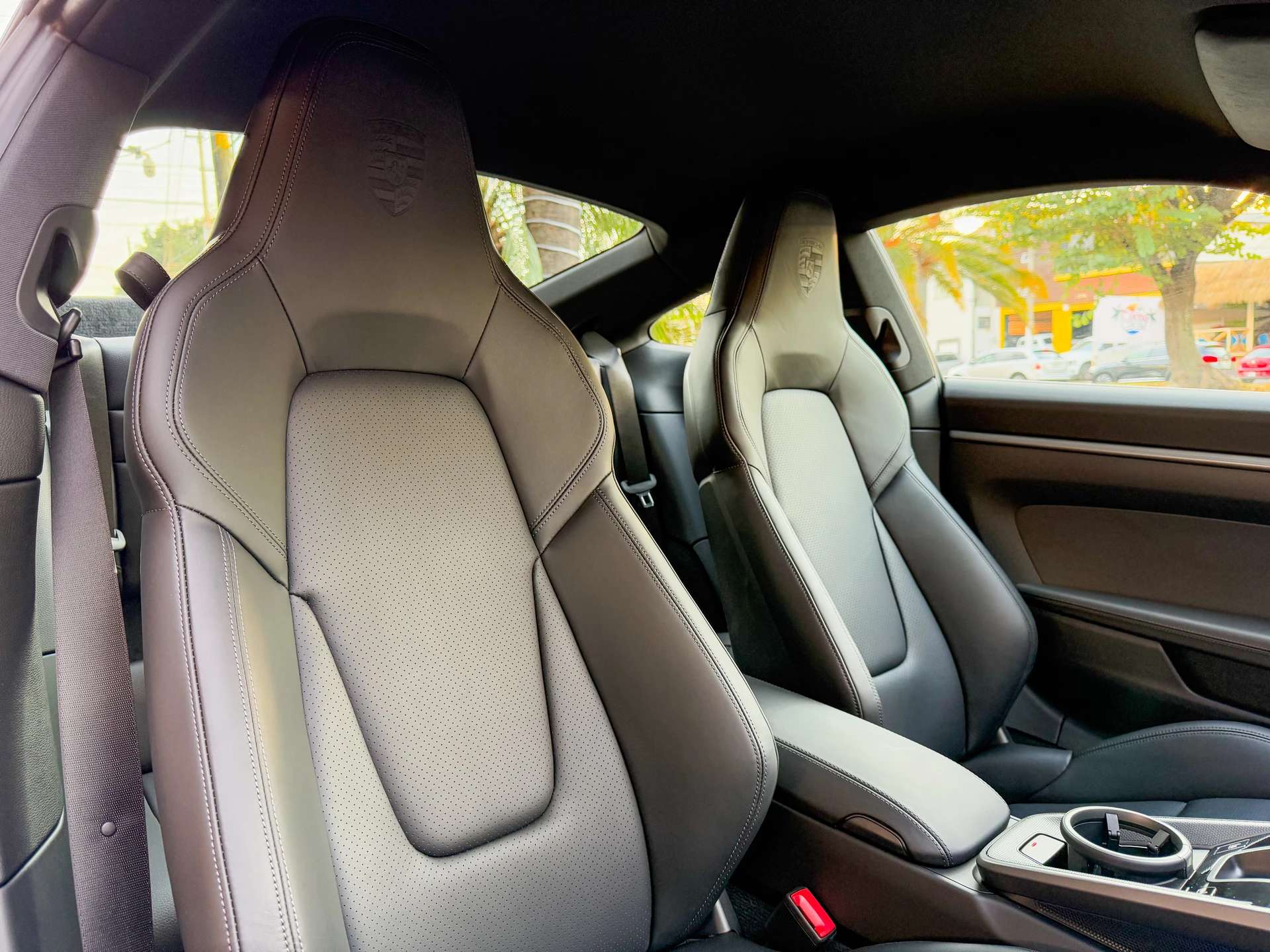 Car image 21