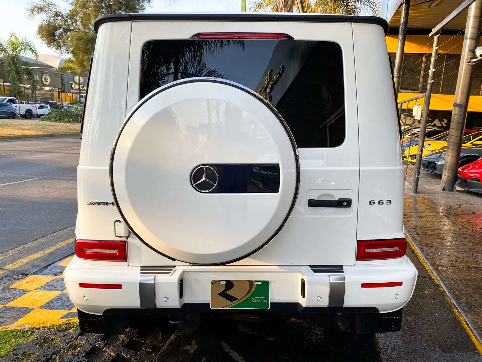 Car image 5