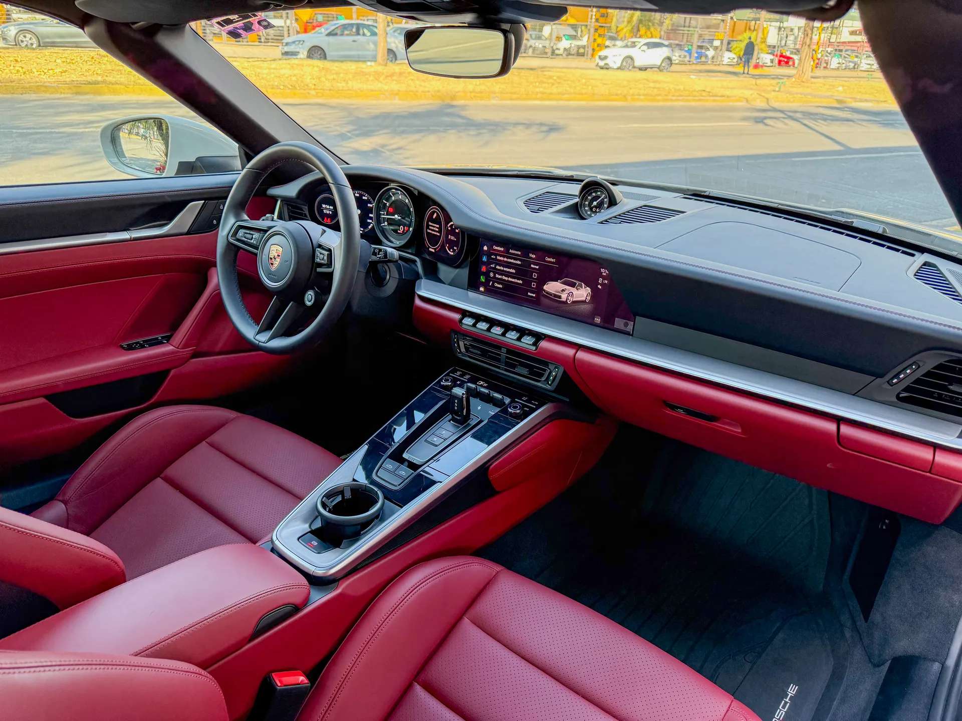 Car image 20