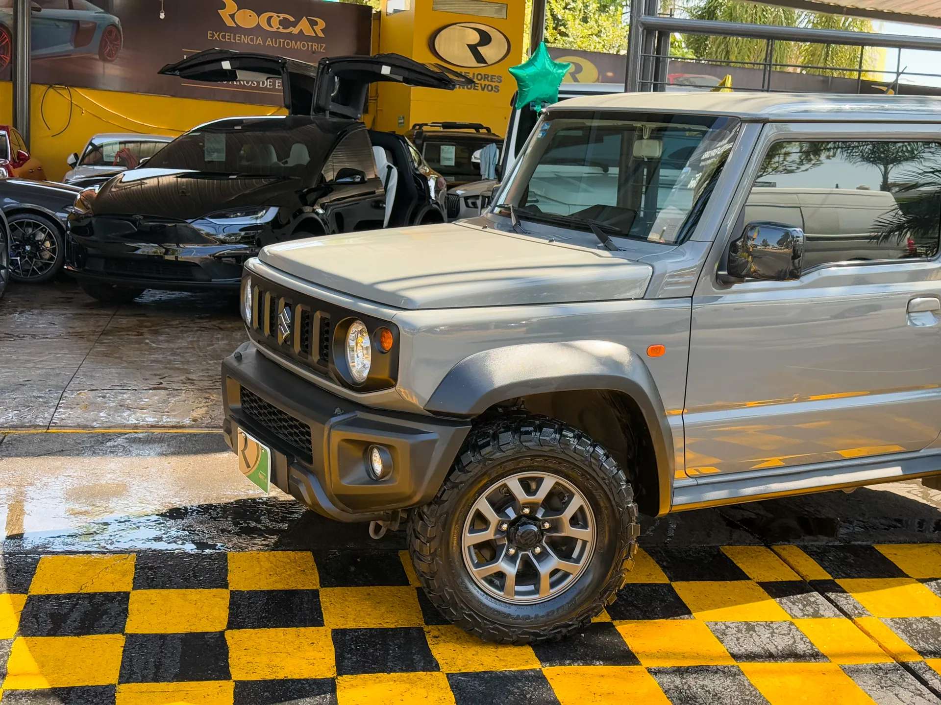 Car image 2