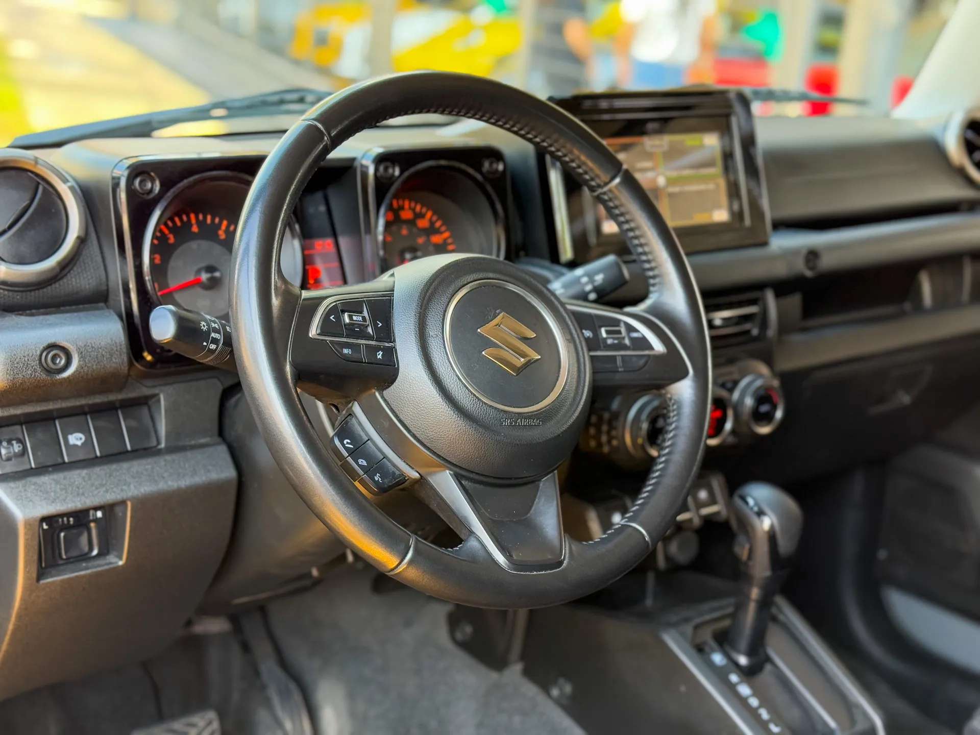 Car image 10