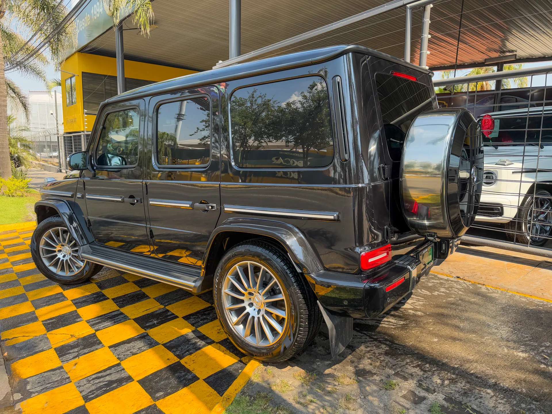 Car image 6