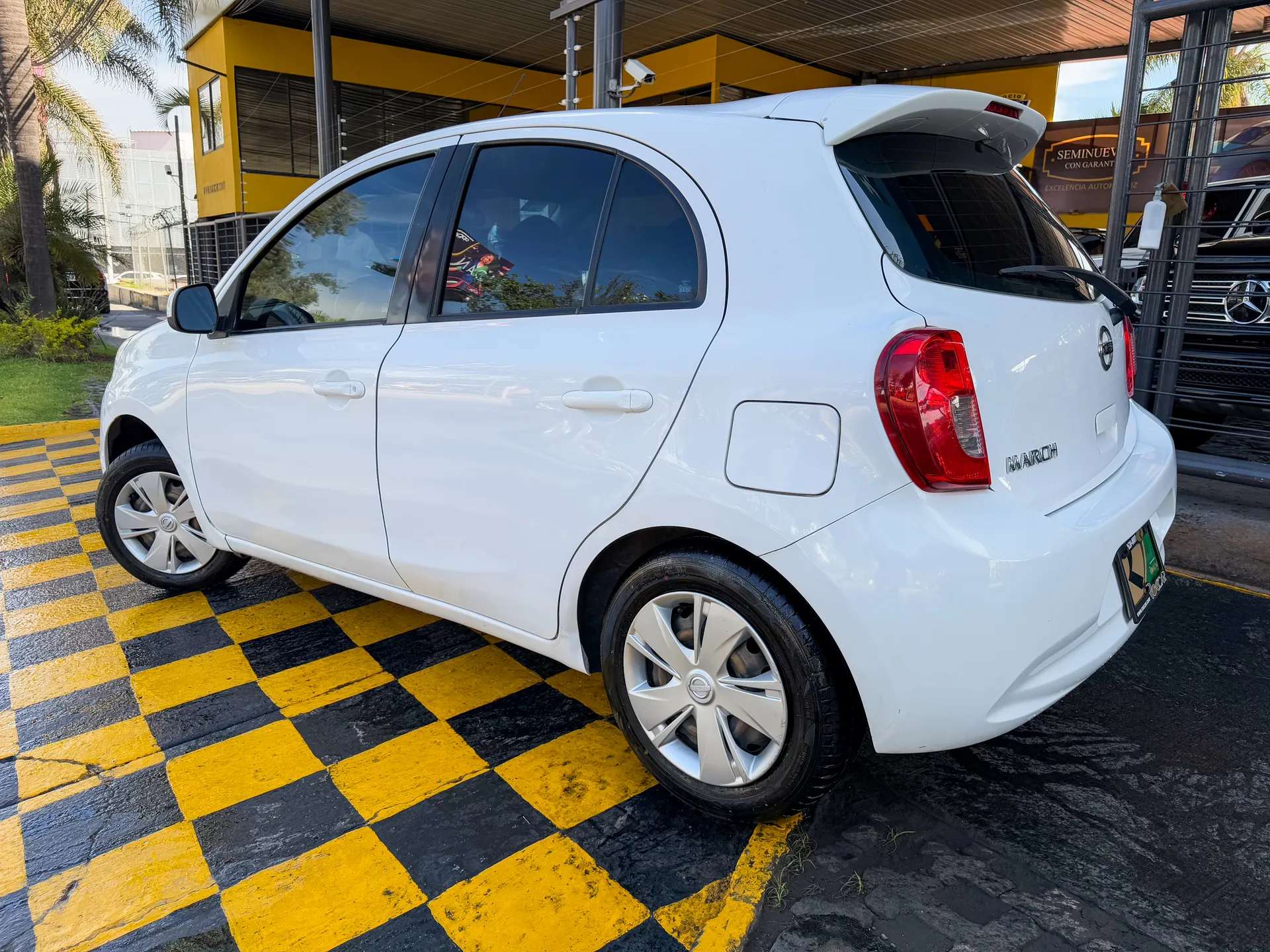 Car image 6