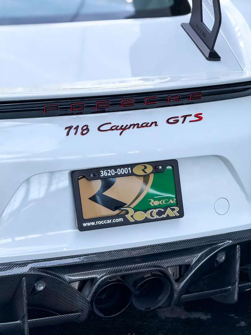 Car image 13