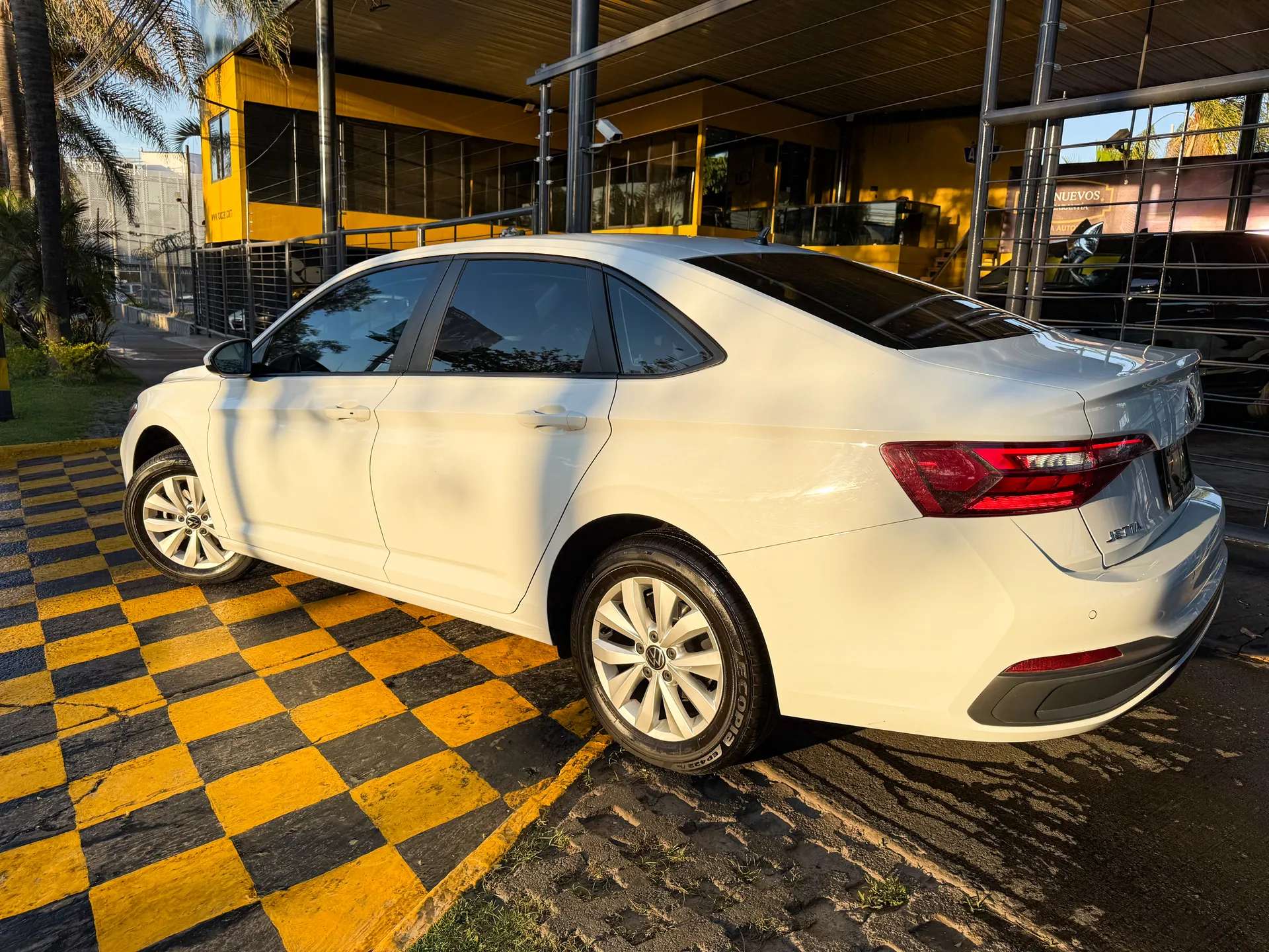 Car image 6