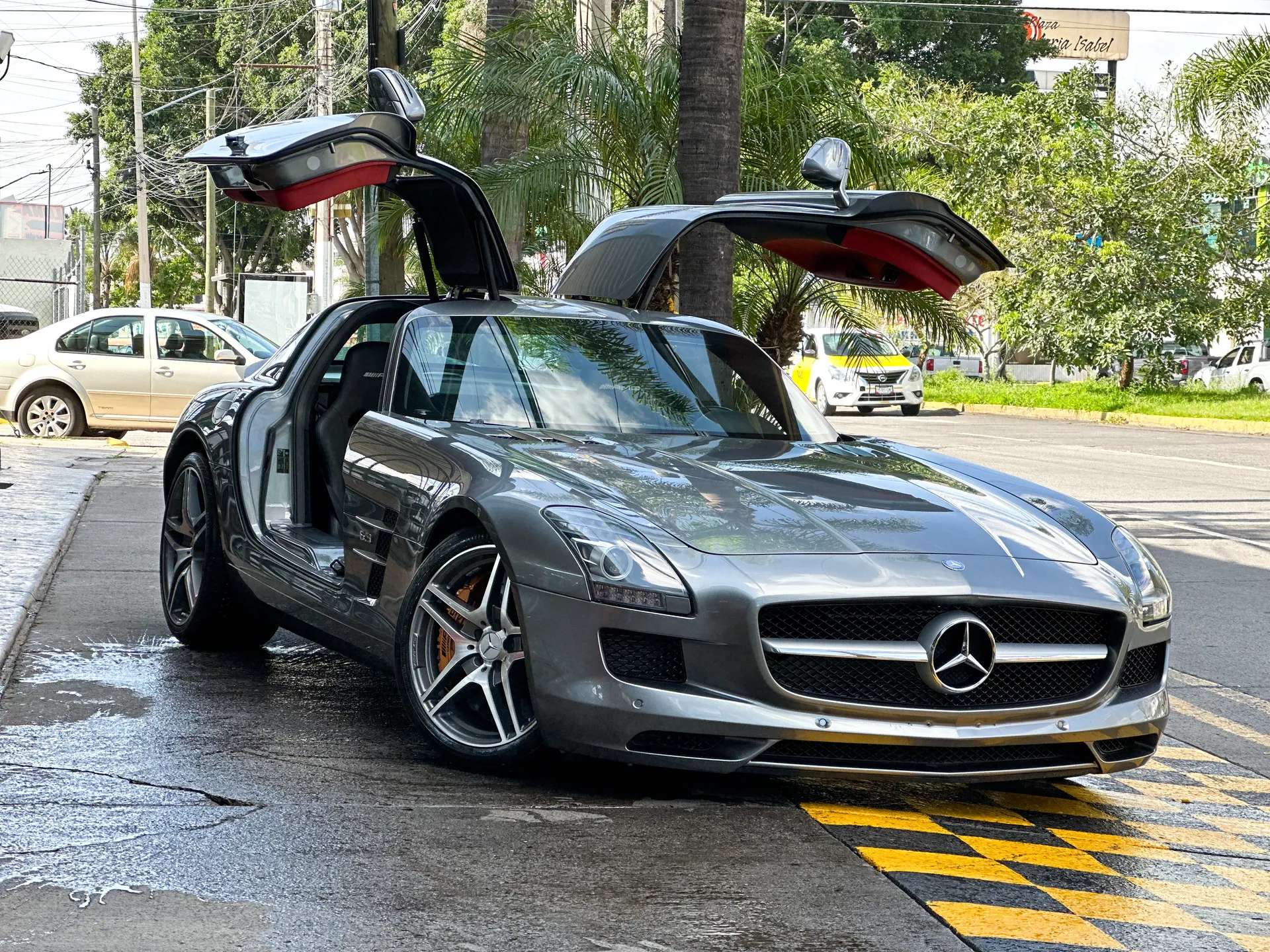 Car image 6
