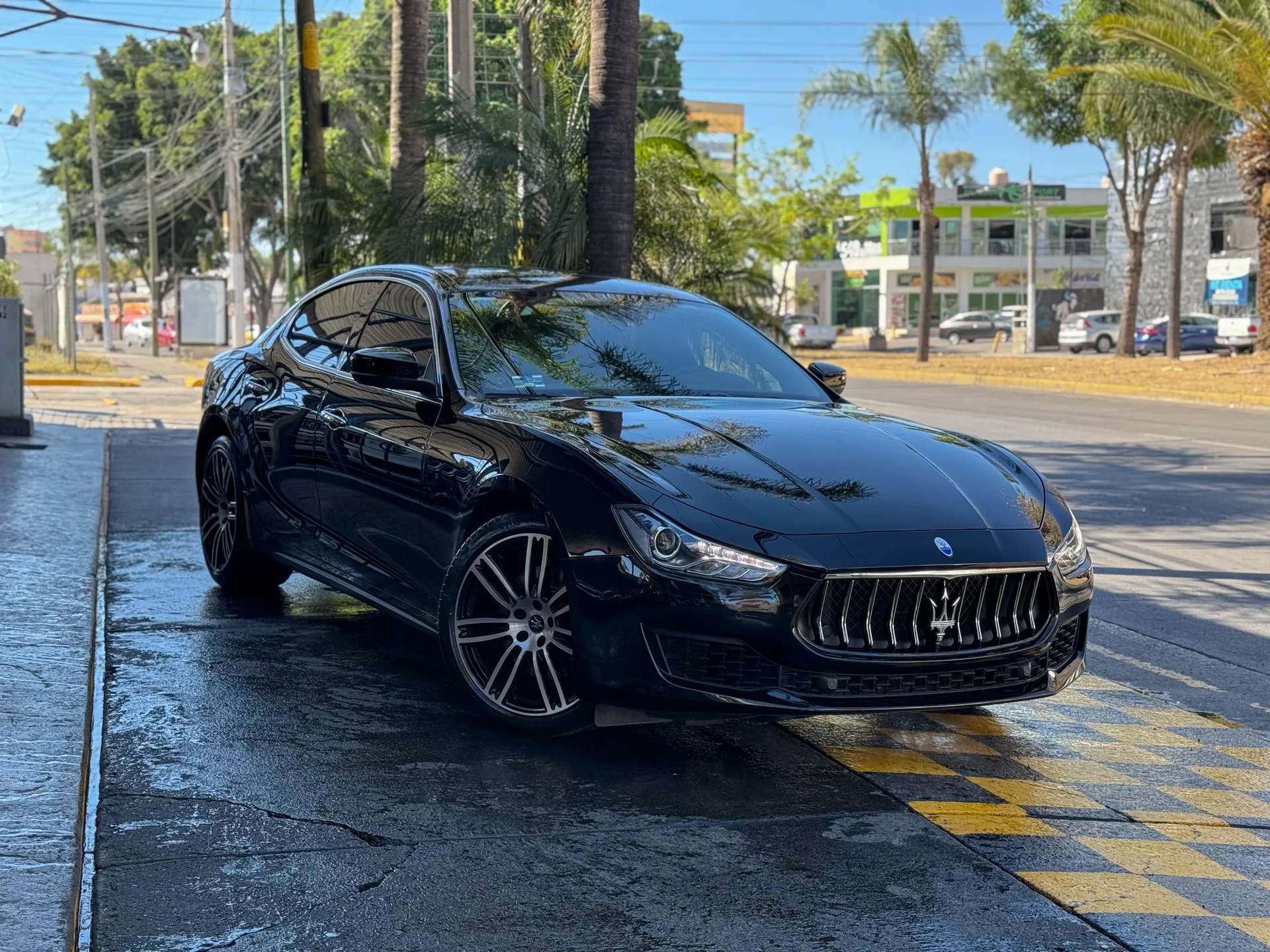 Car image 5