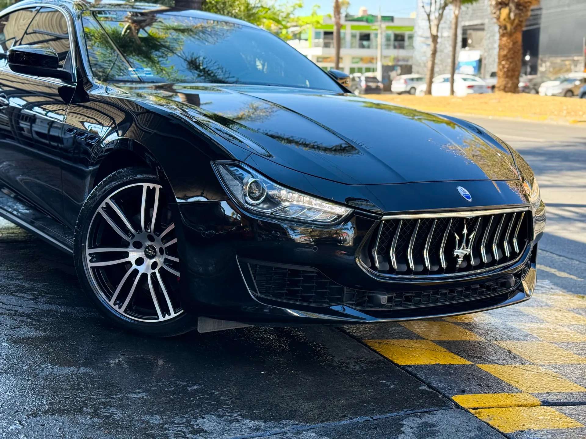 Car image 6