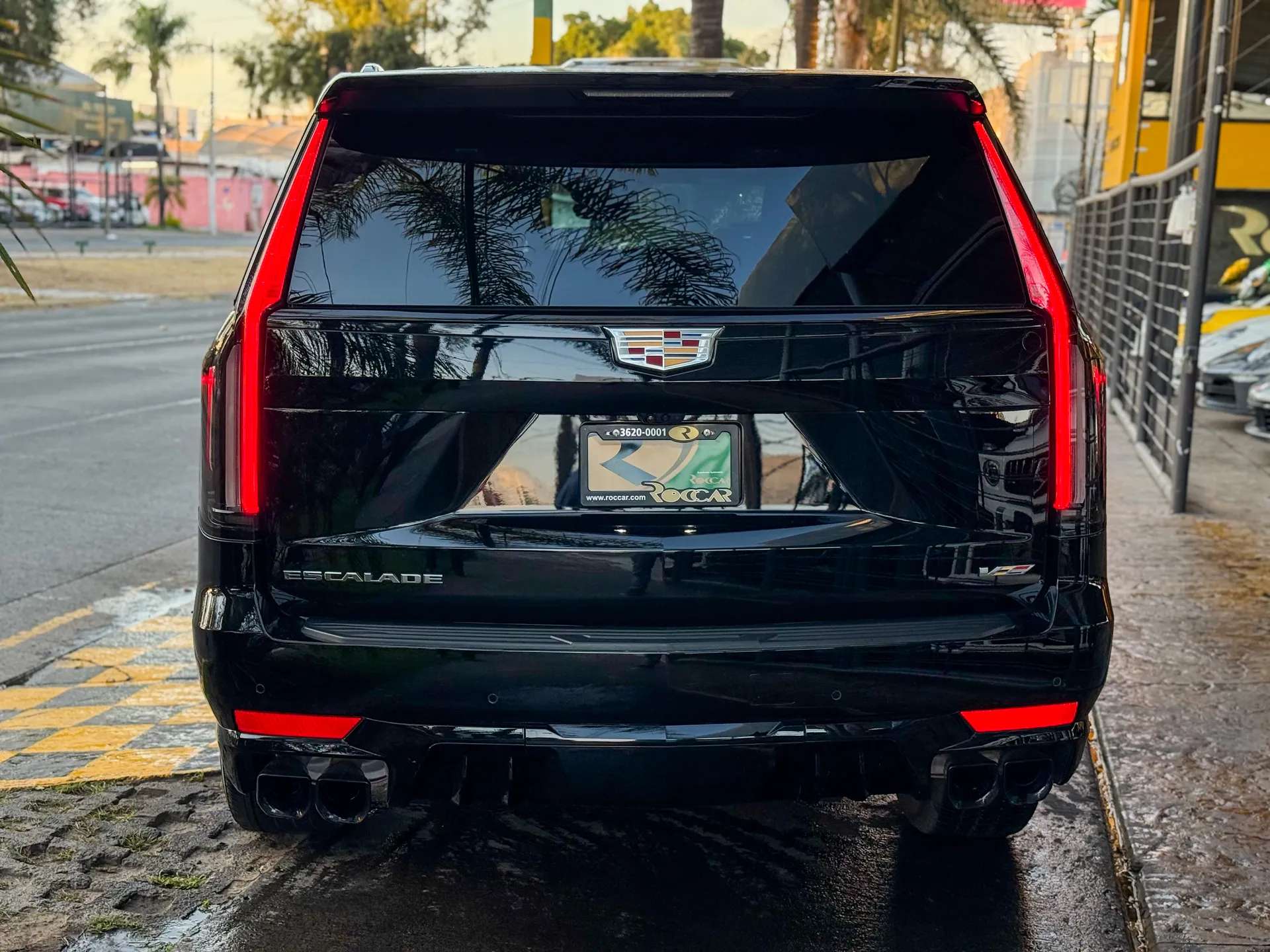 Car image 11