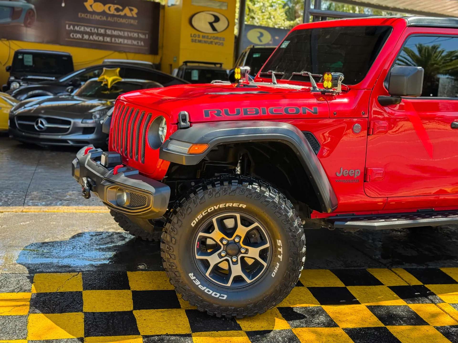Car image 2
