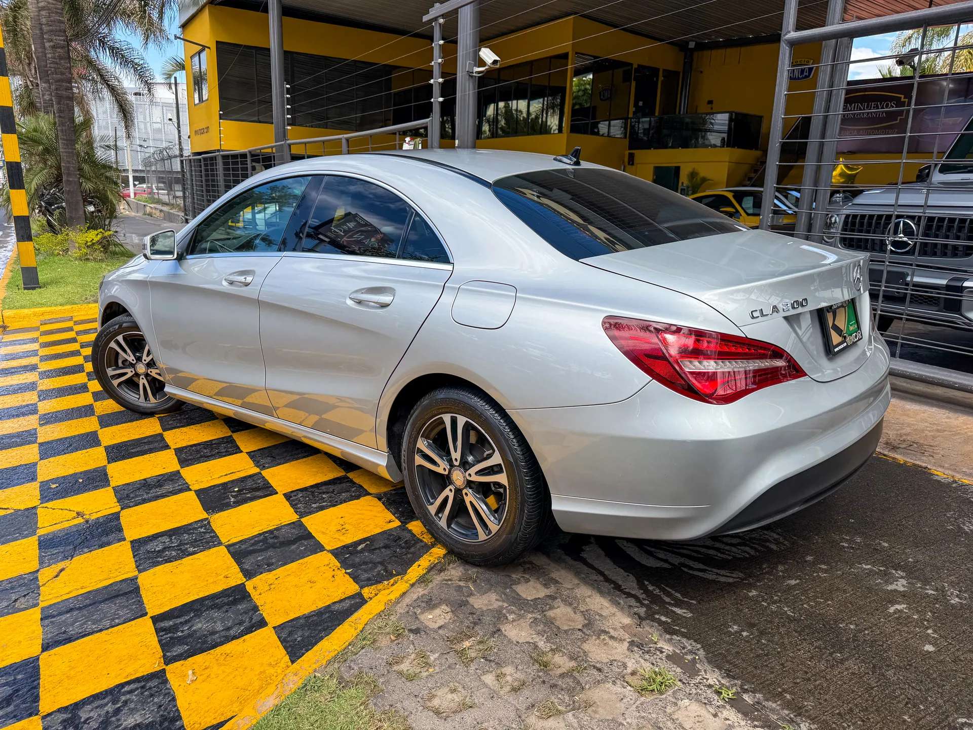 Car image 6