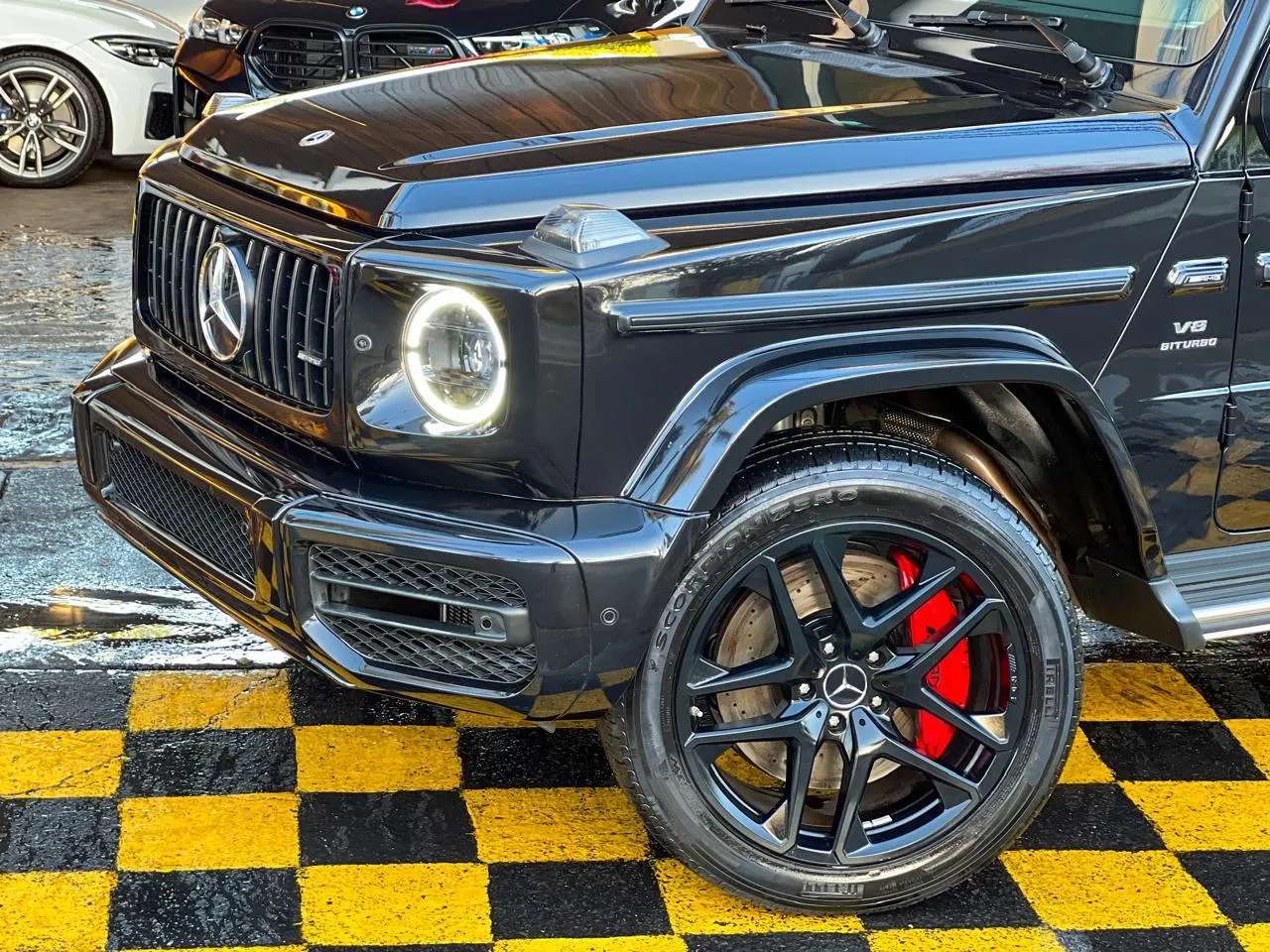 Car image 2