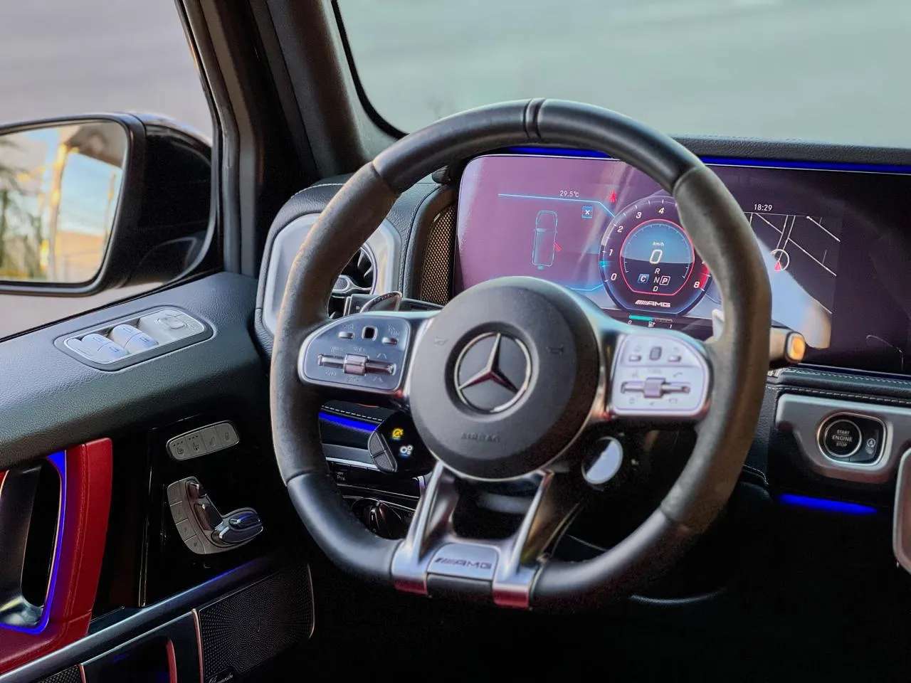 Car image 14