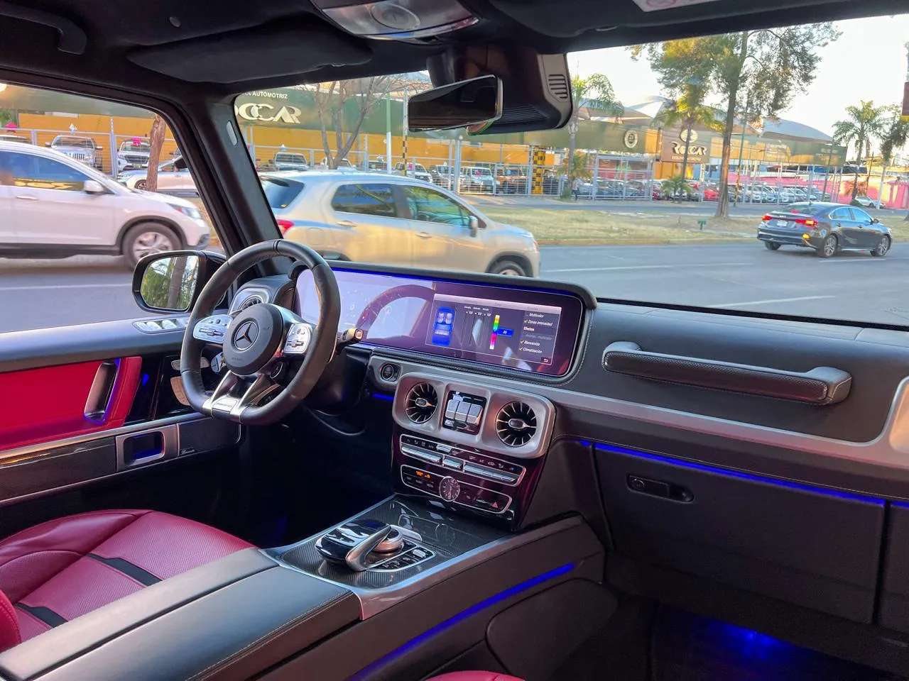 Car image 15