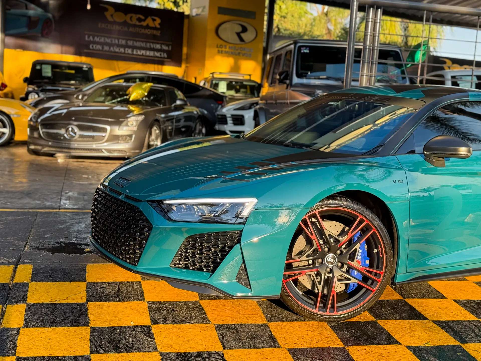 Car image 2