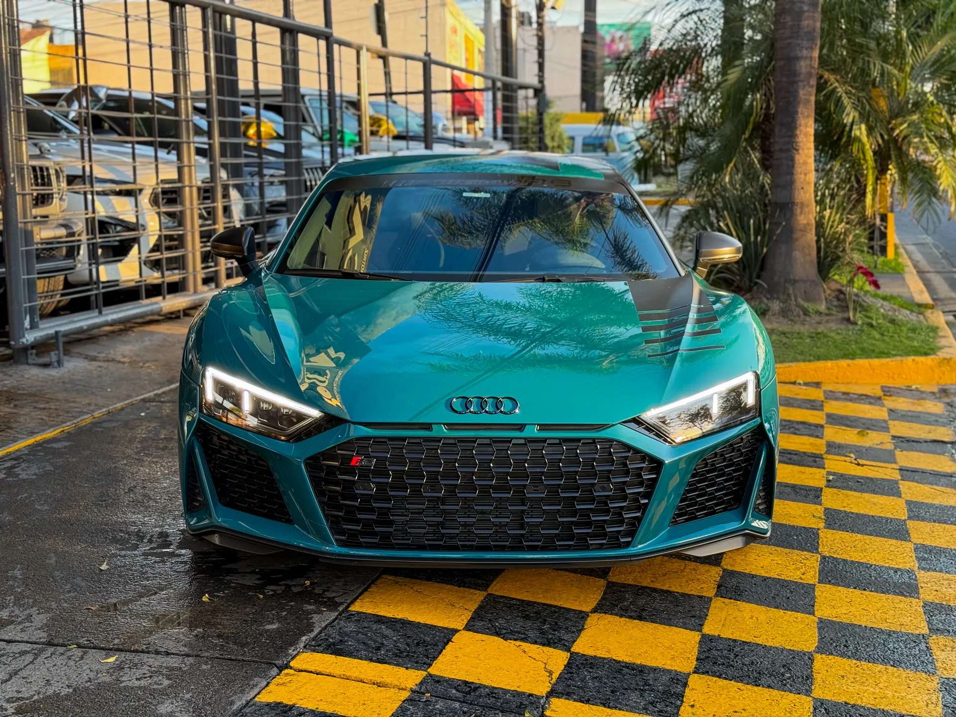 Car image 7