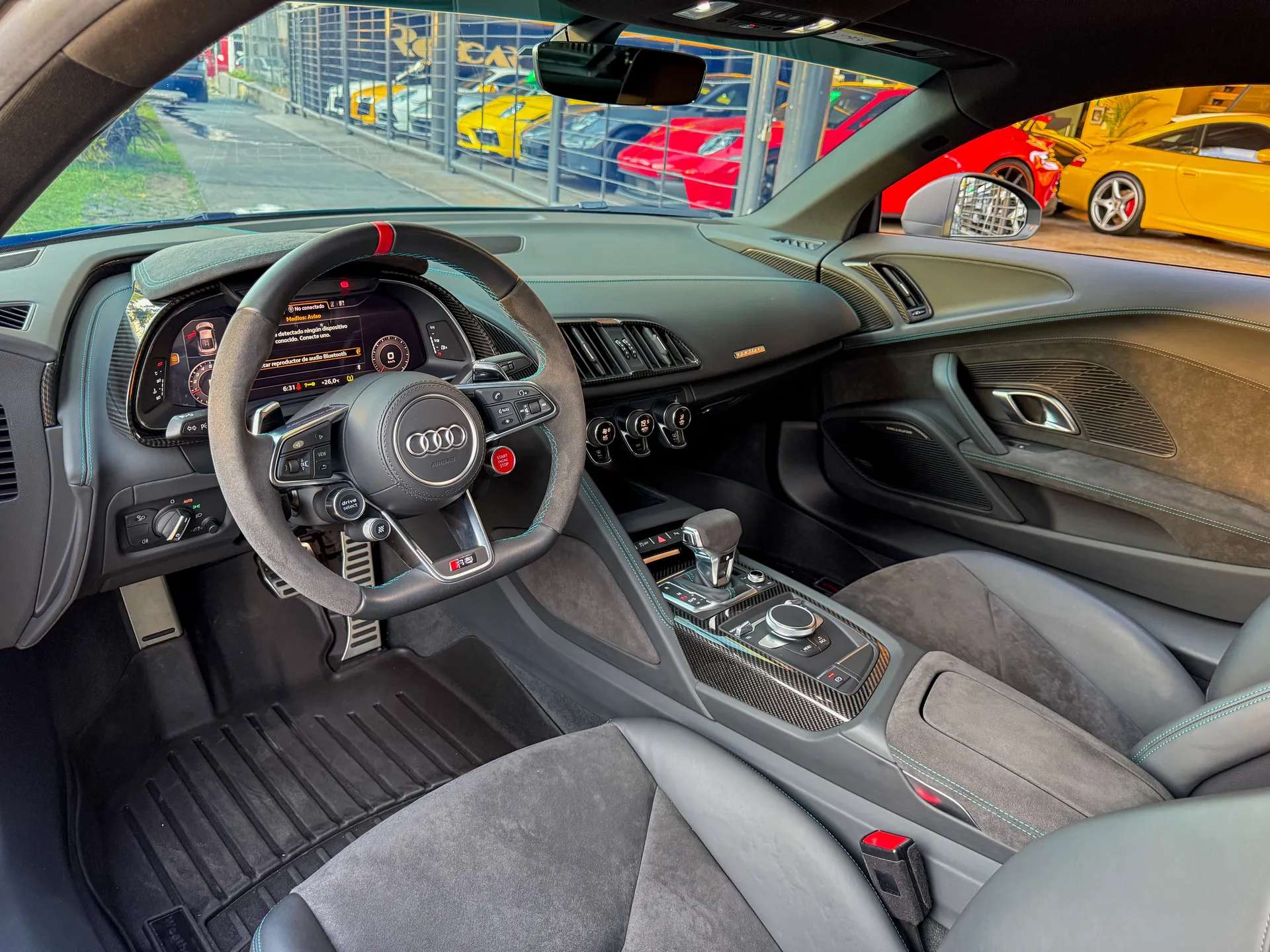 Car image 19