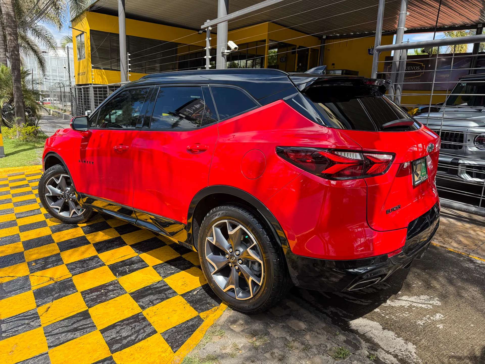 Car image 6