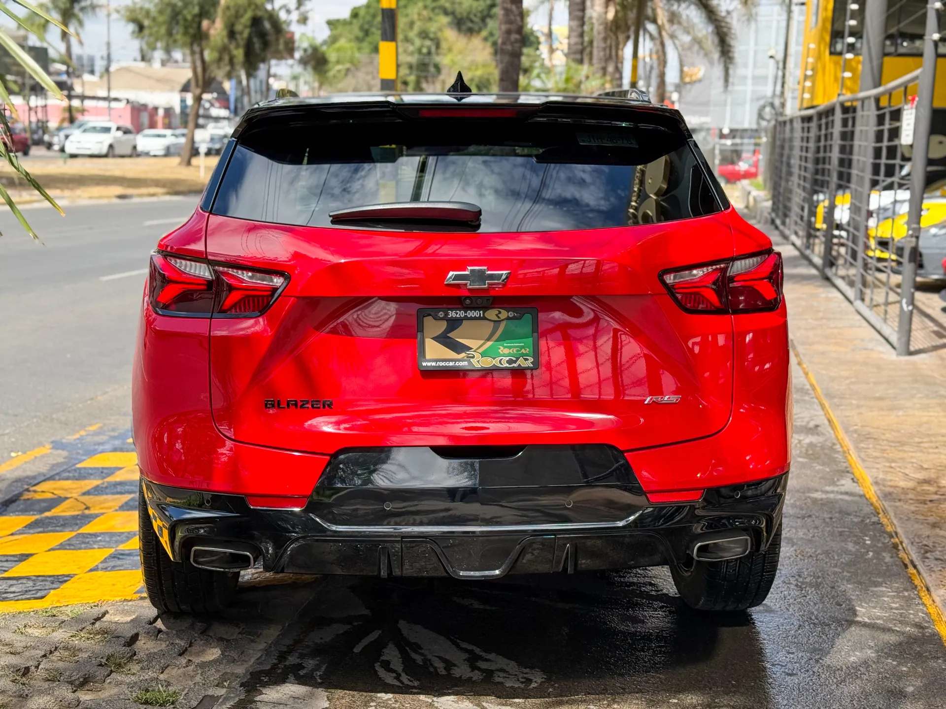 Car image 8