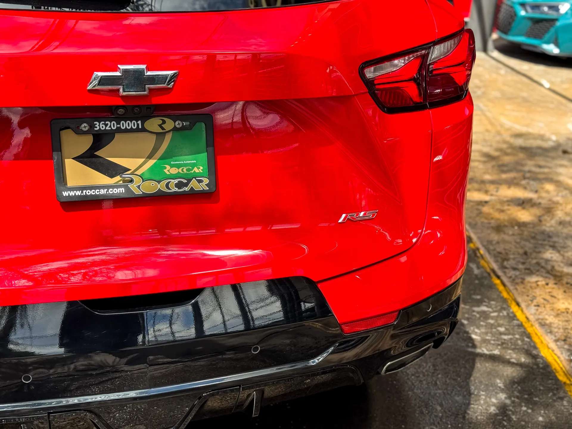 Car image 9