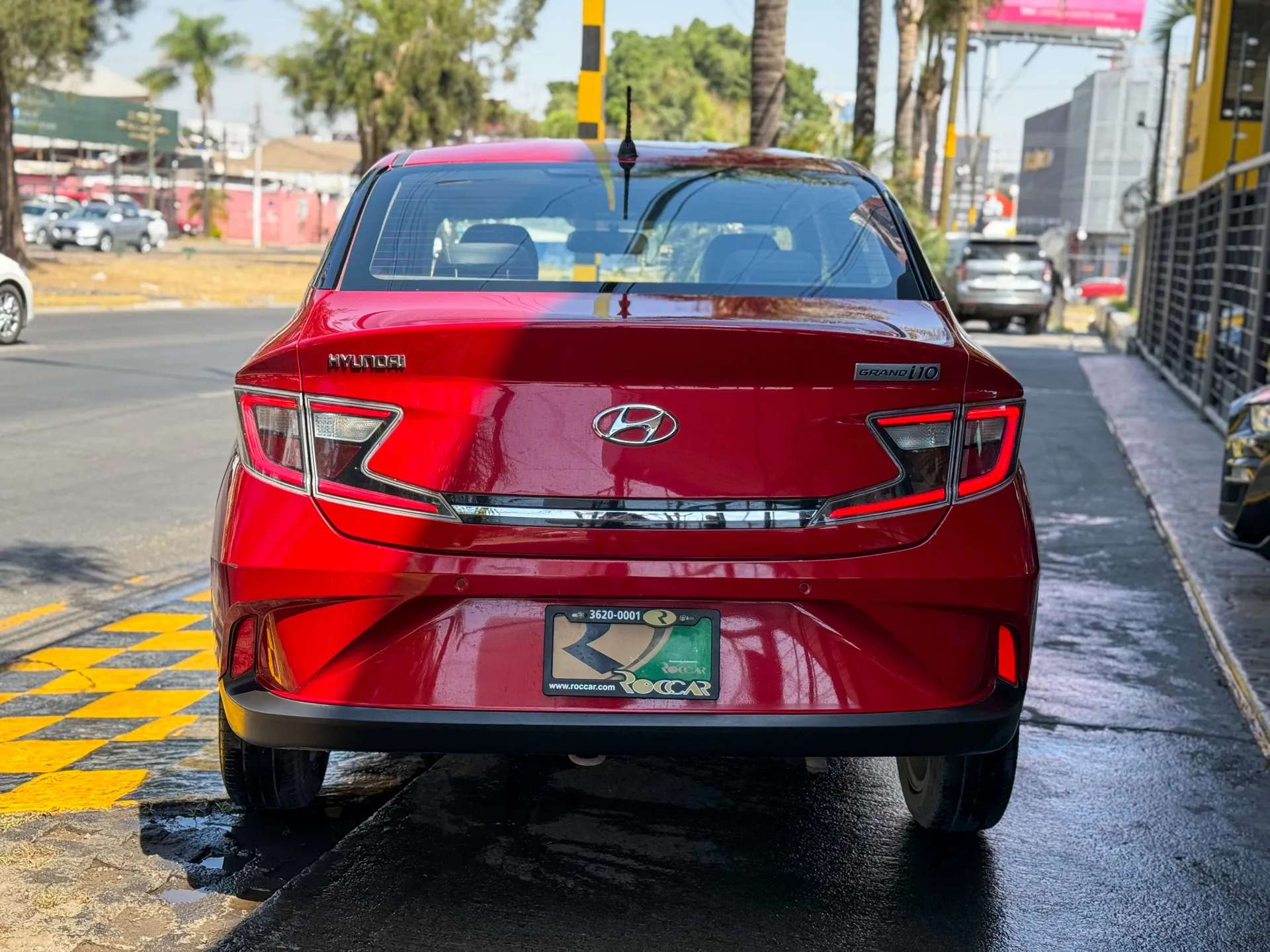 Car image 8
