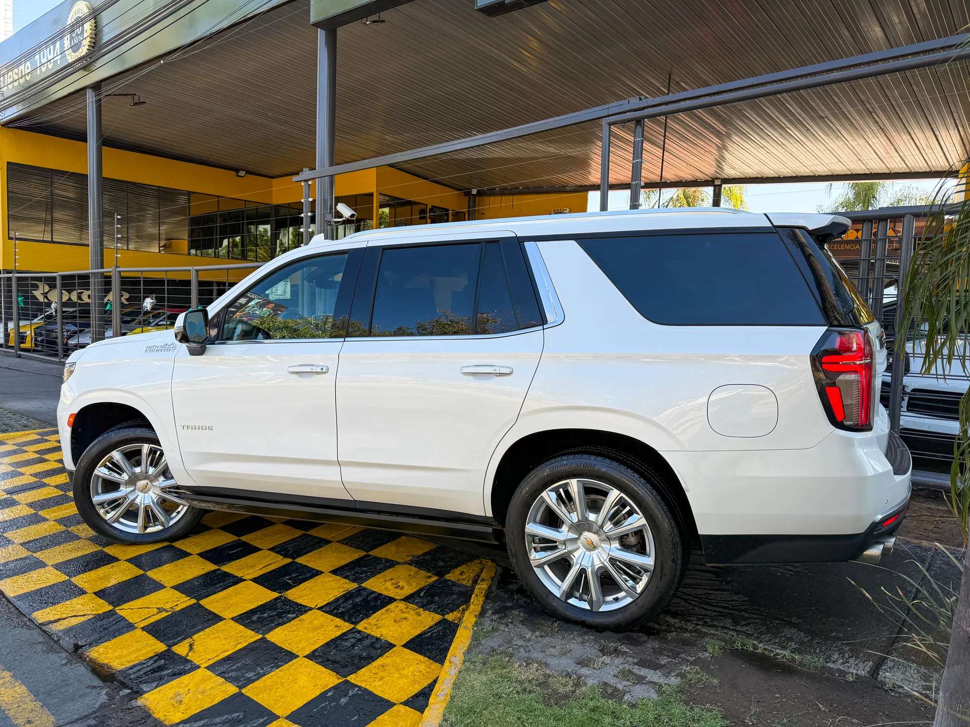 Car image 6