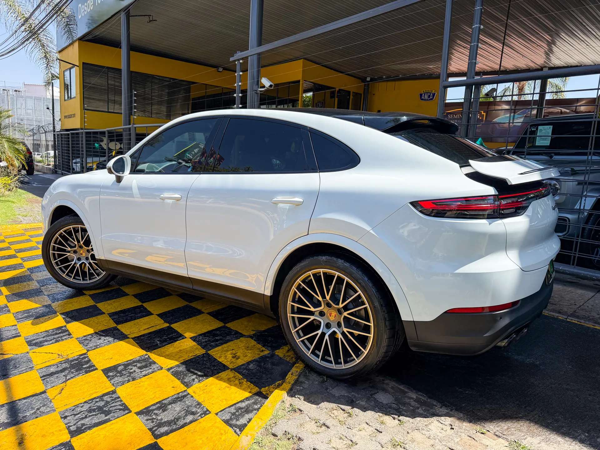 Car image 6