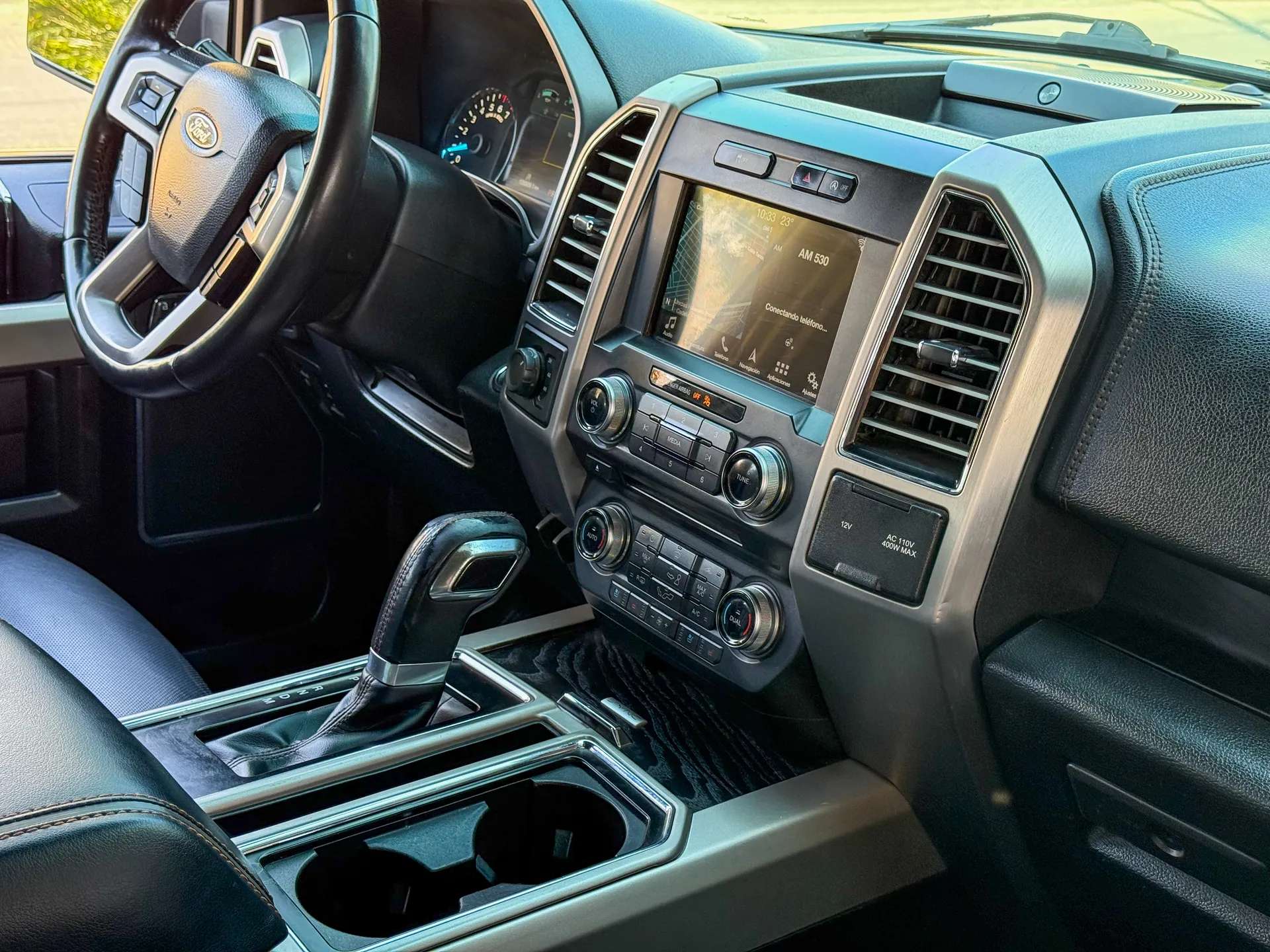Car image 15