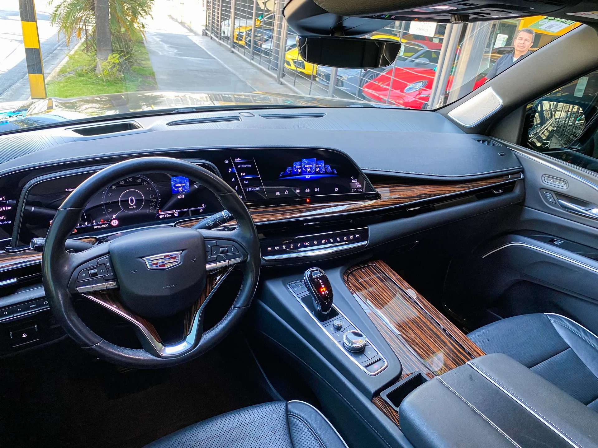 Car image 7