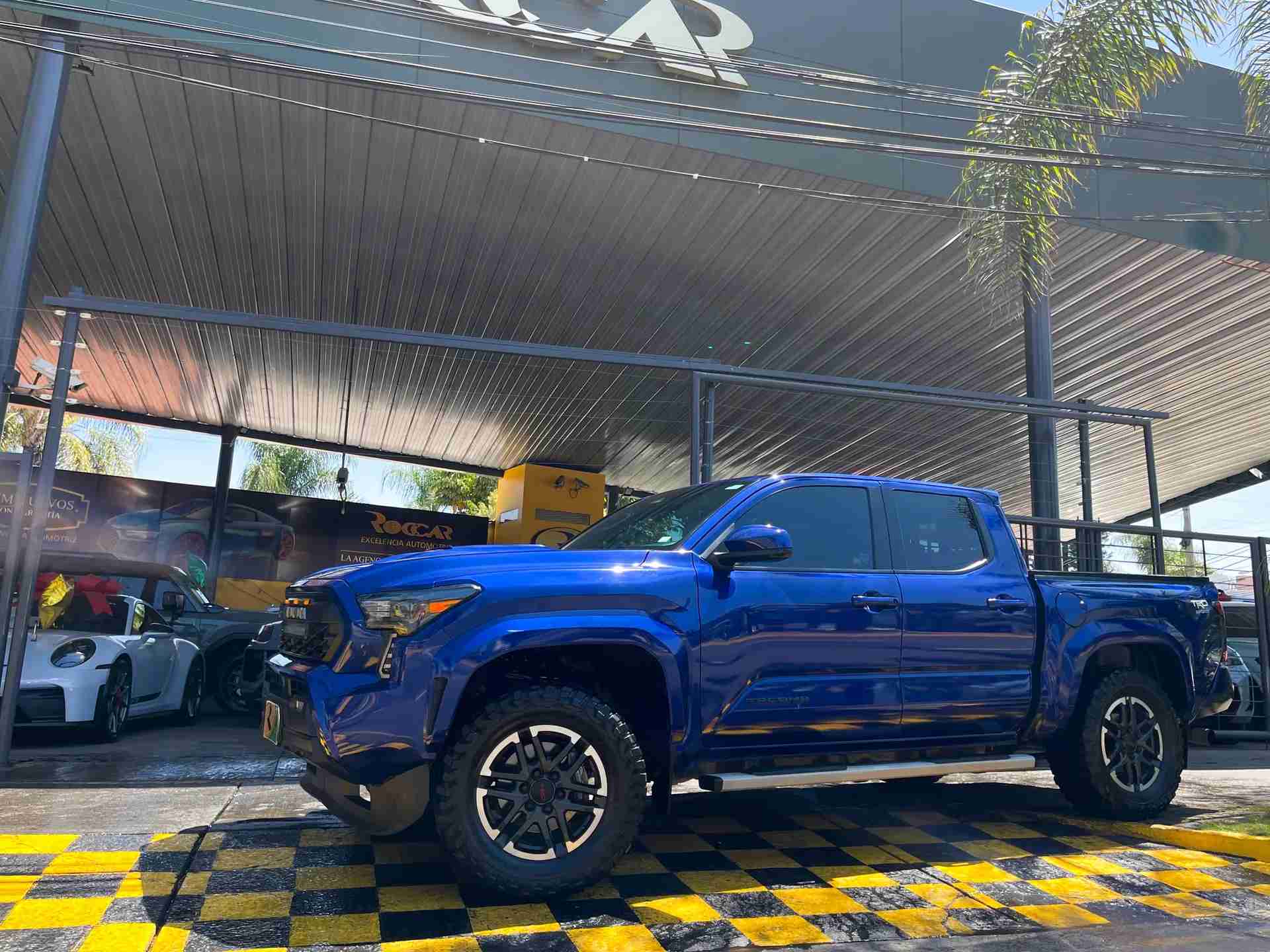Toyota Tacoma