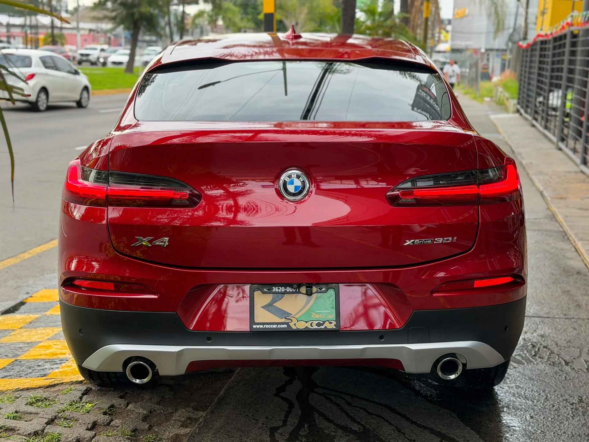 Car image 8