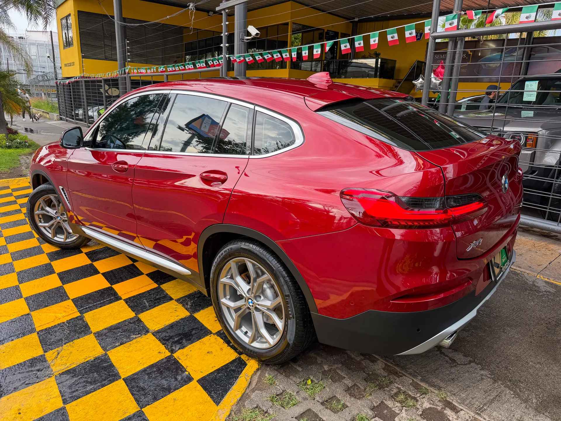 Car image 6
