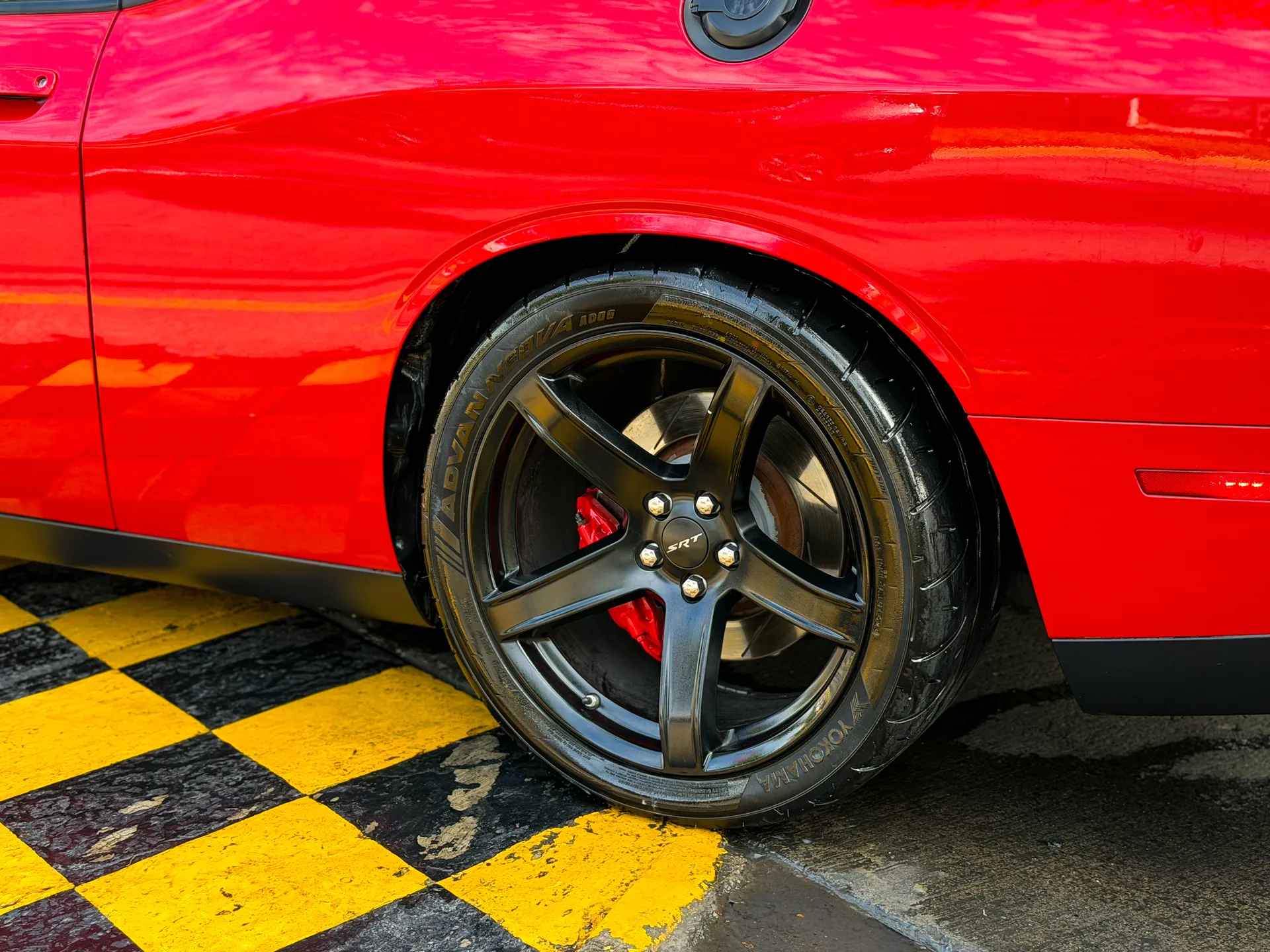 Car image 8