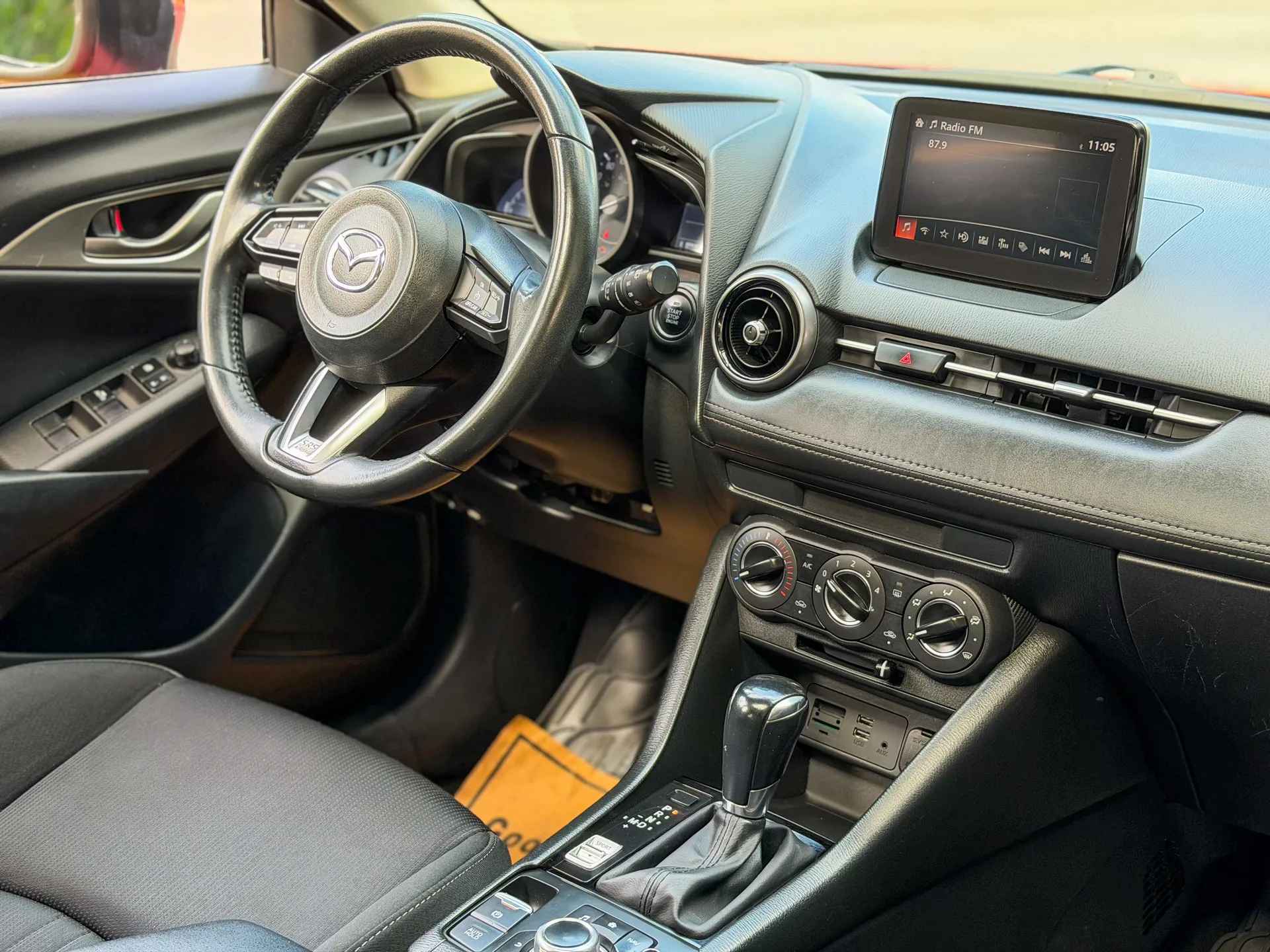 Car image 15