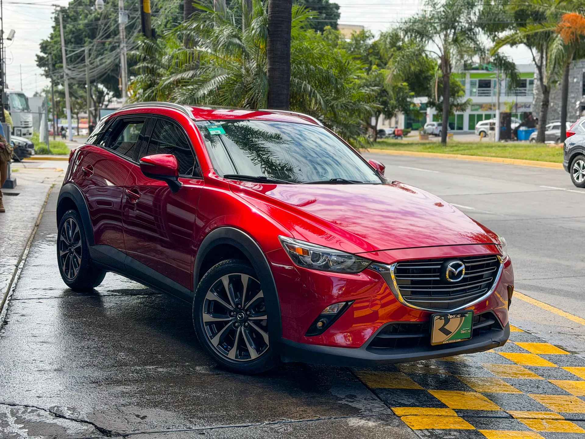 Car image 4