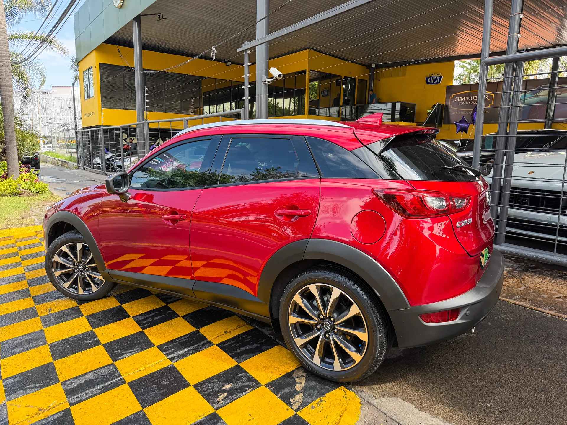Car image 6