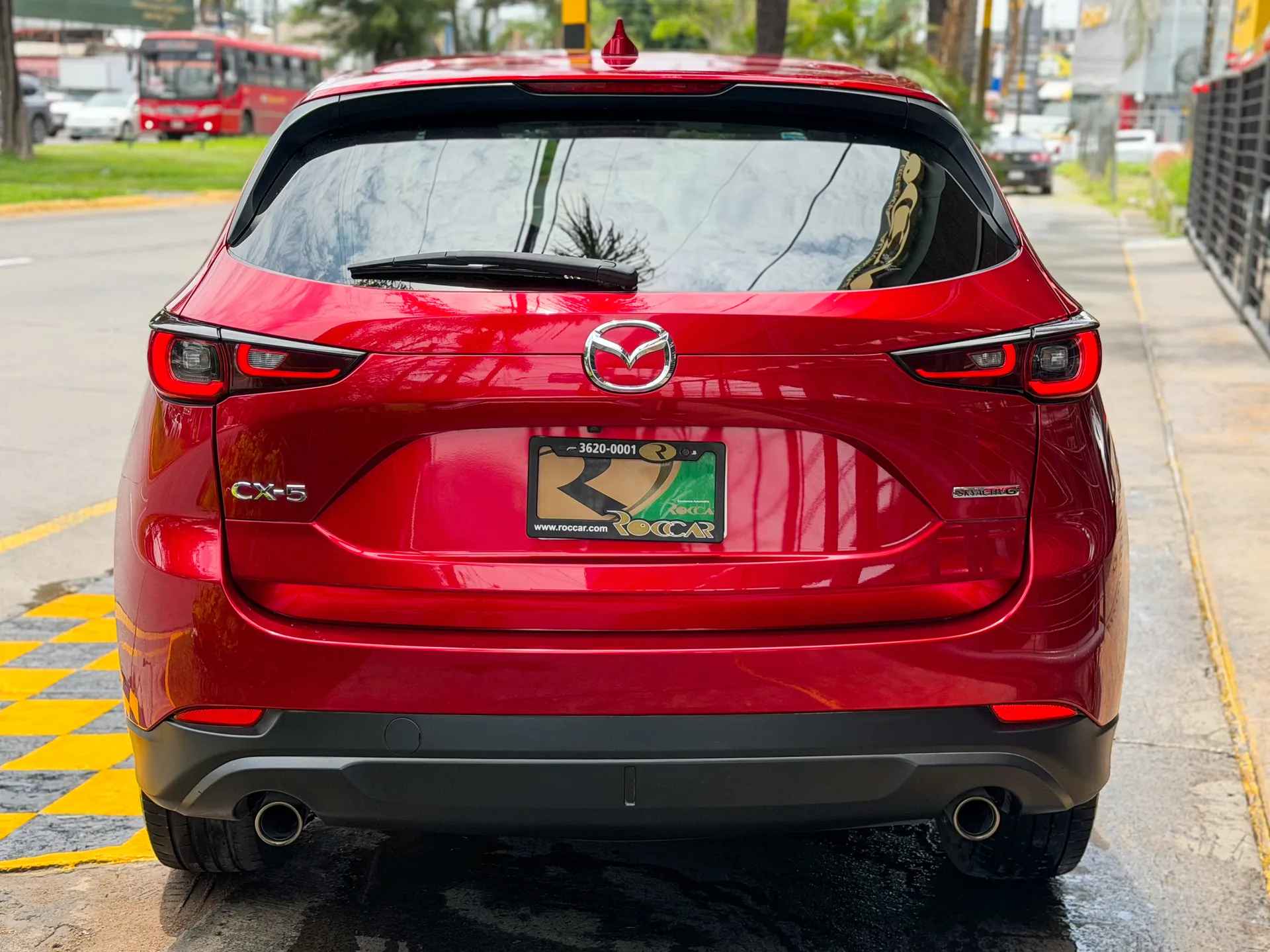Car image 8