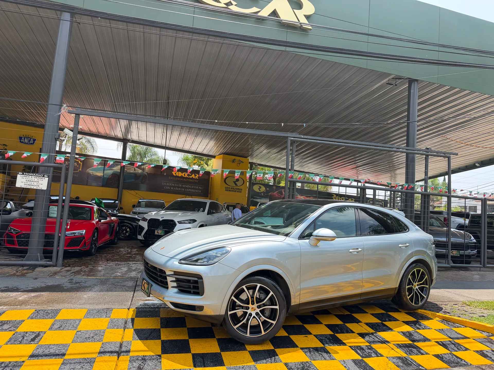 Car image 1