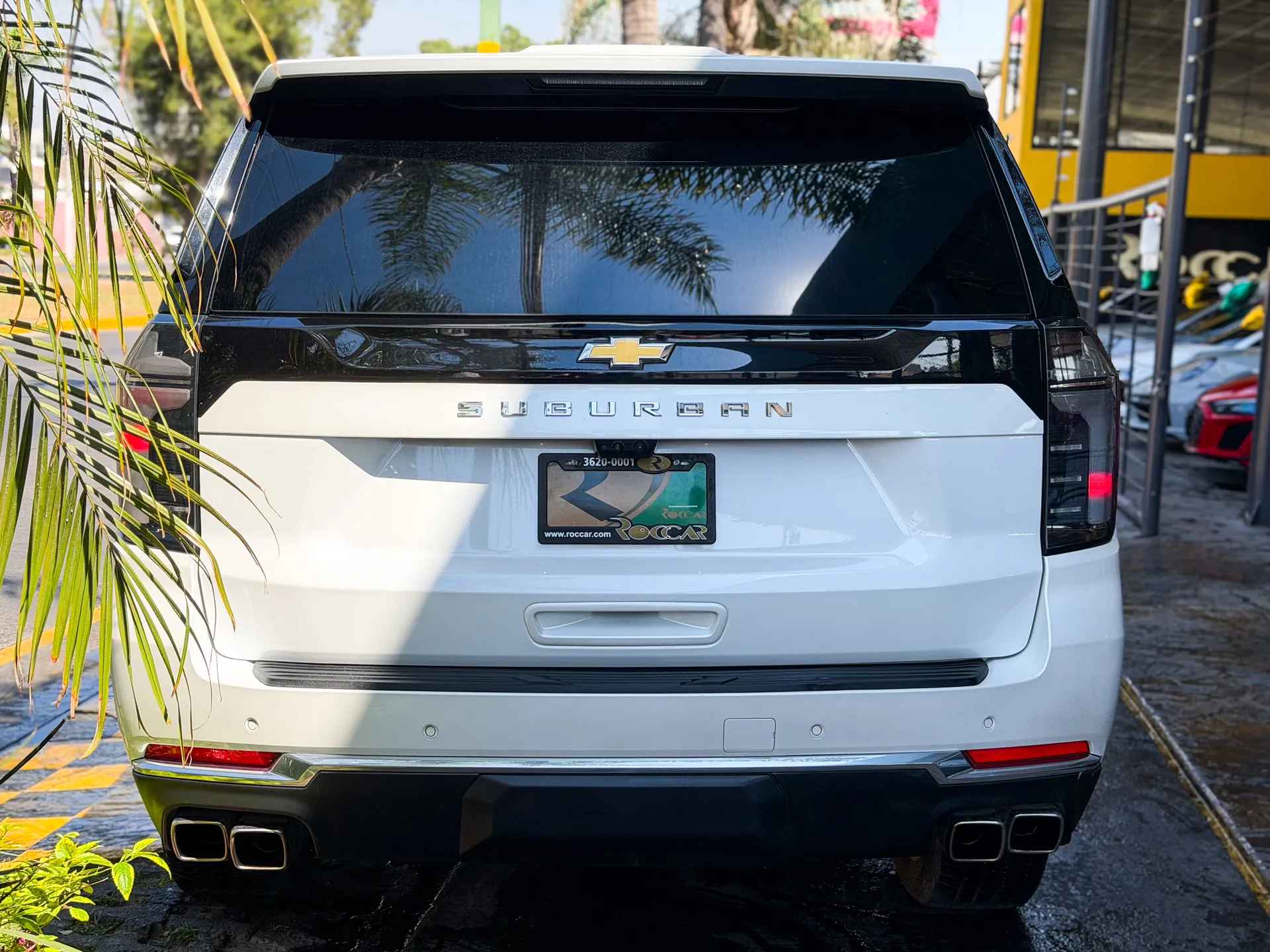 Car image 8