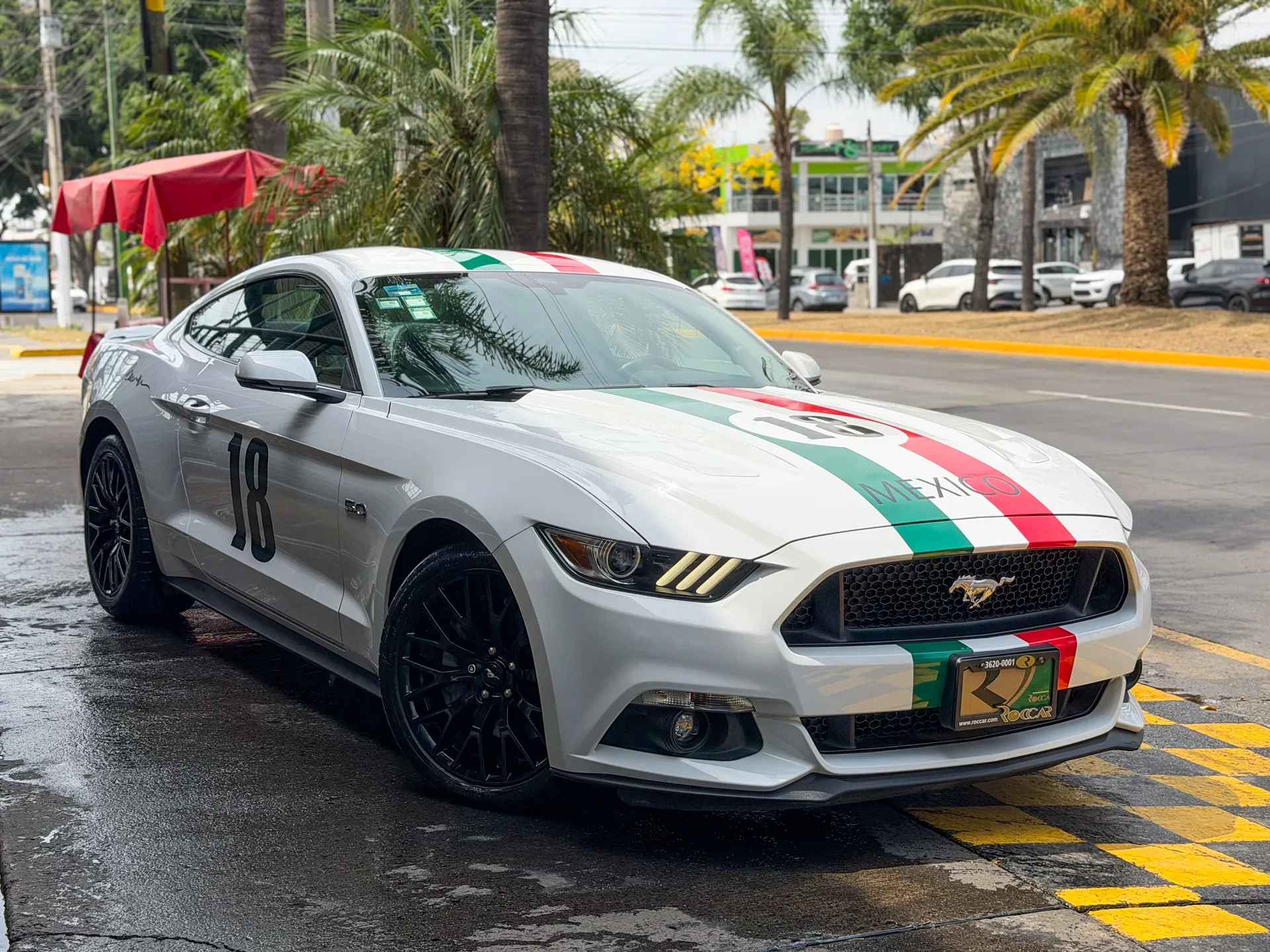 Car image 7