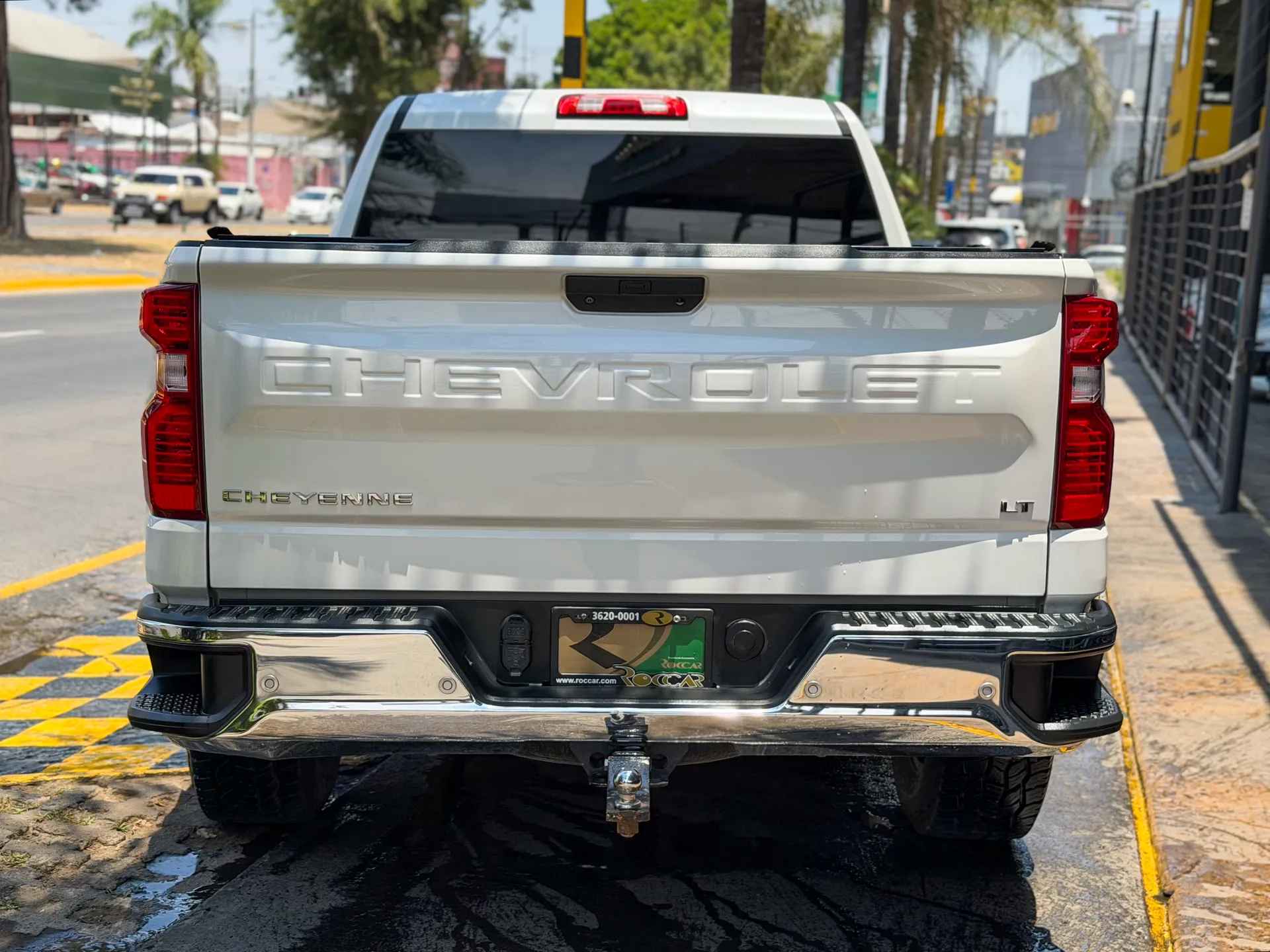 Car image 8