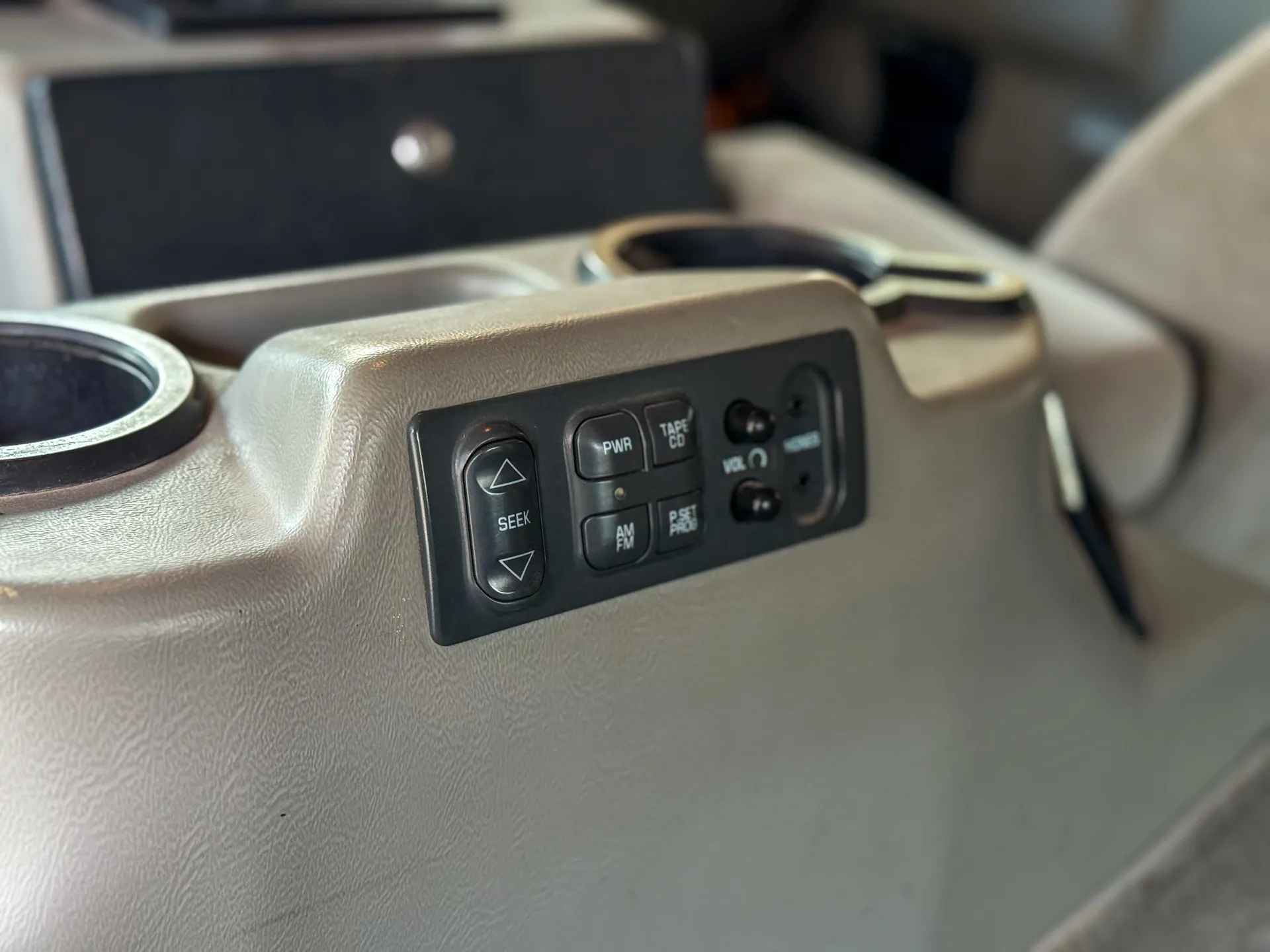 Car image 23