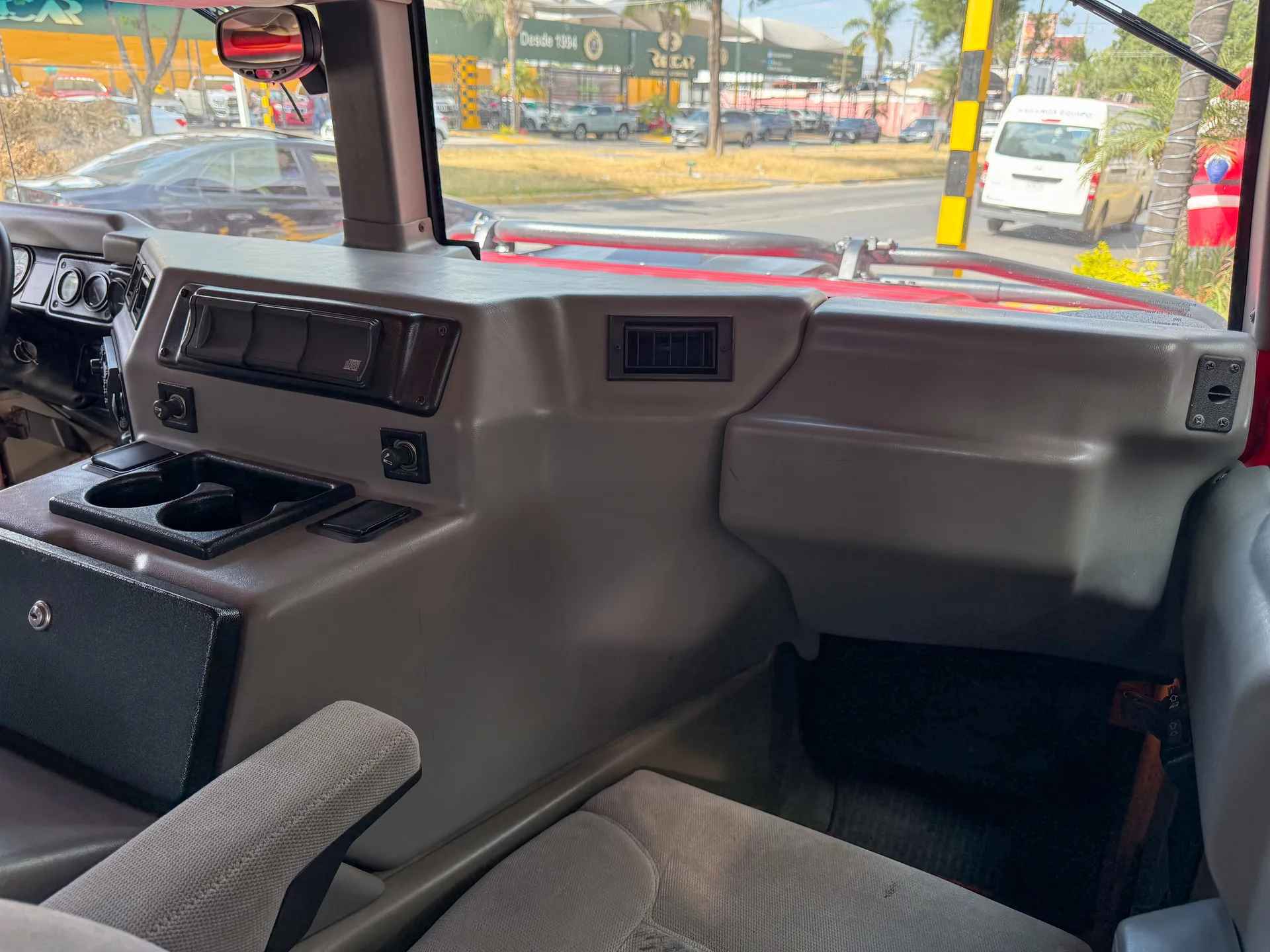 Car image 21
