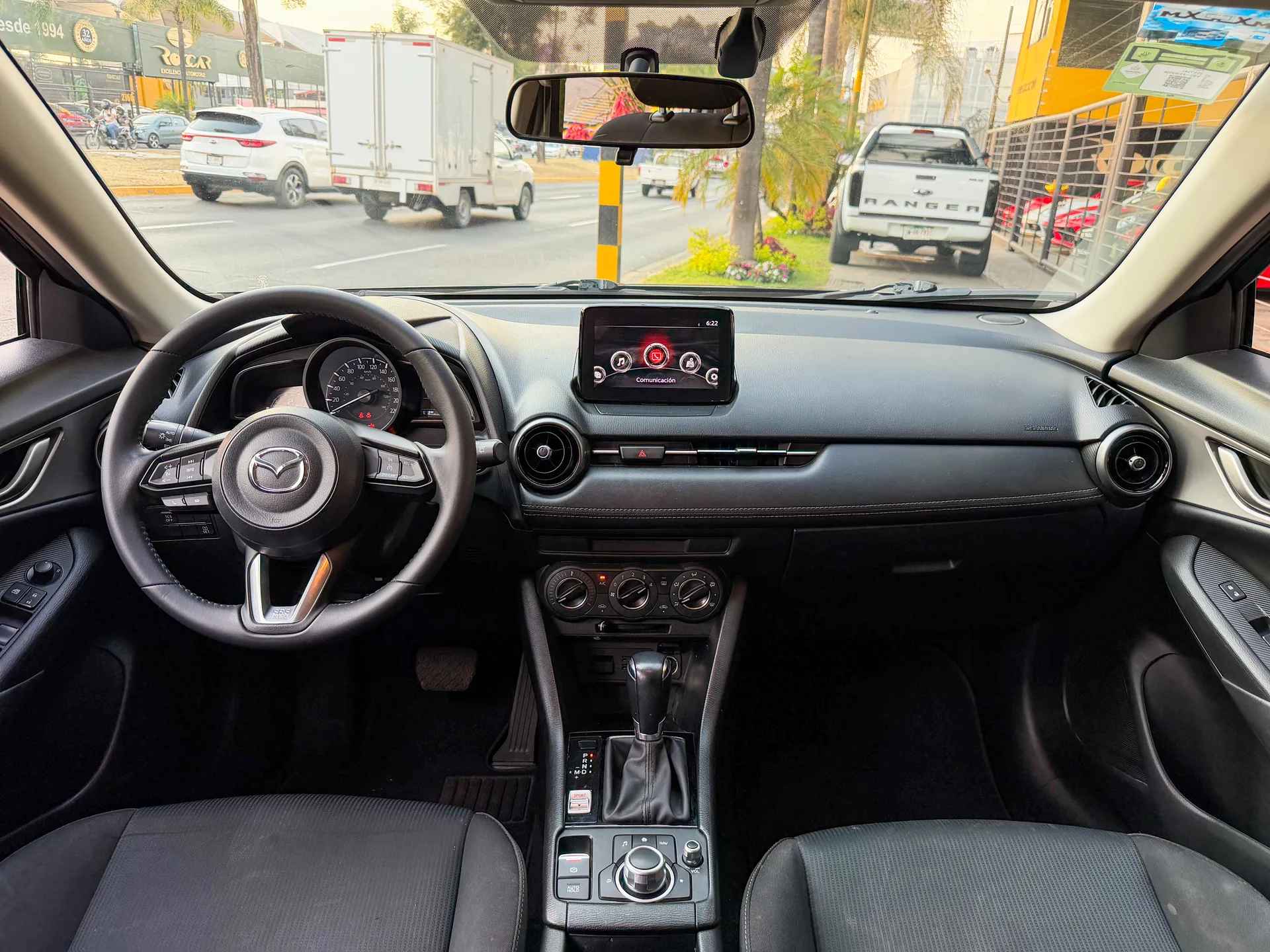 Car image 10