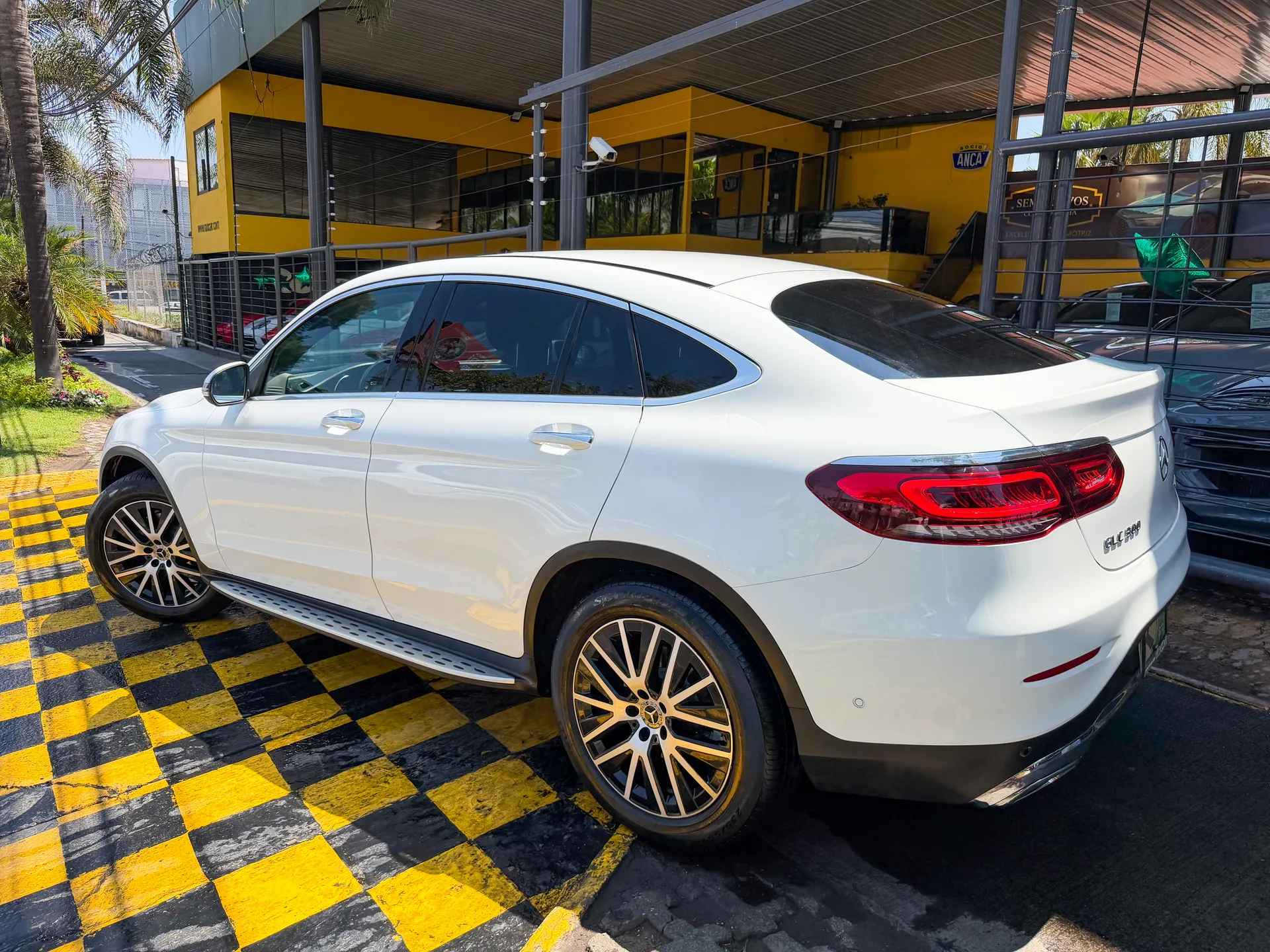 Car image 6